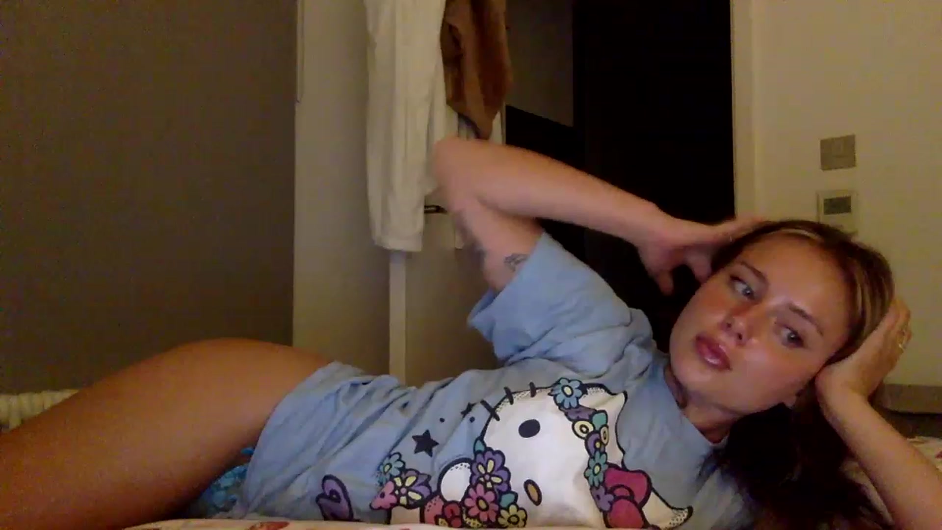 Gallery image thumbnail from BeaSaitou's myfreecams stream on, 06/29/2023, 22:41 image 14 of 20