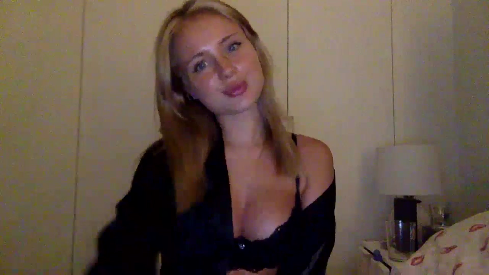 Gallery image thumbnail from BeaSaitou's myfreecams stream on, 07/11/2023, 22:09 image 11 of 20