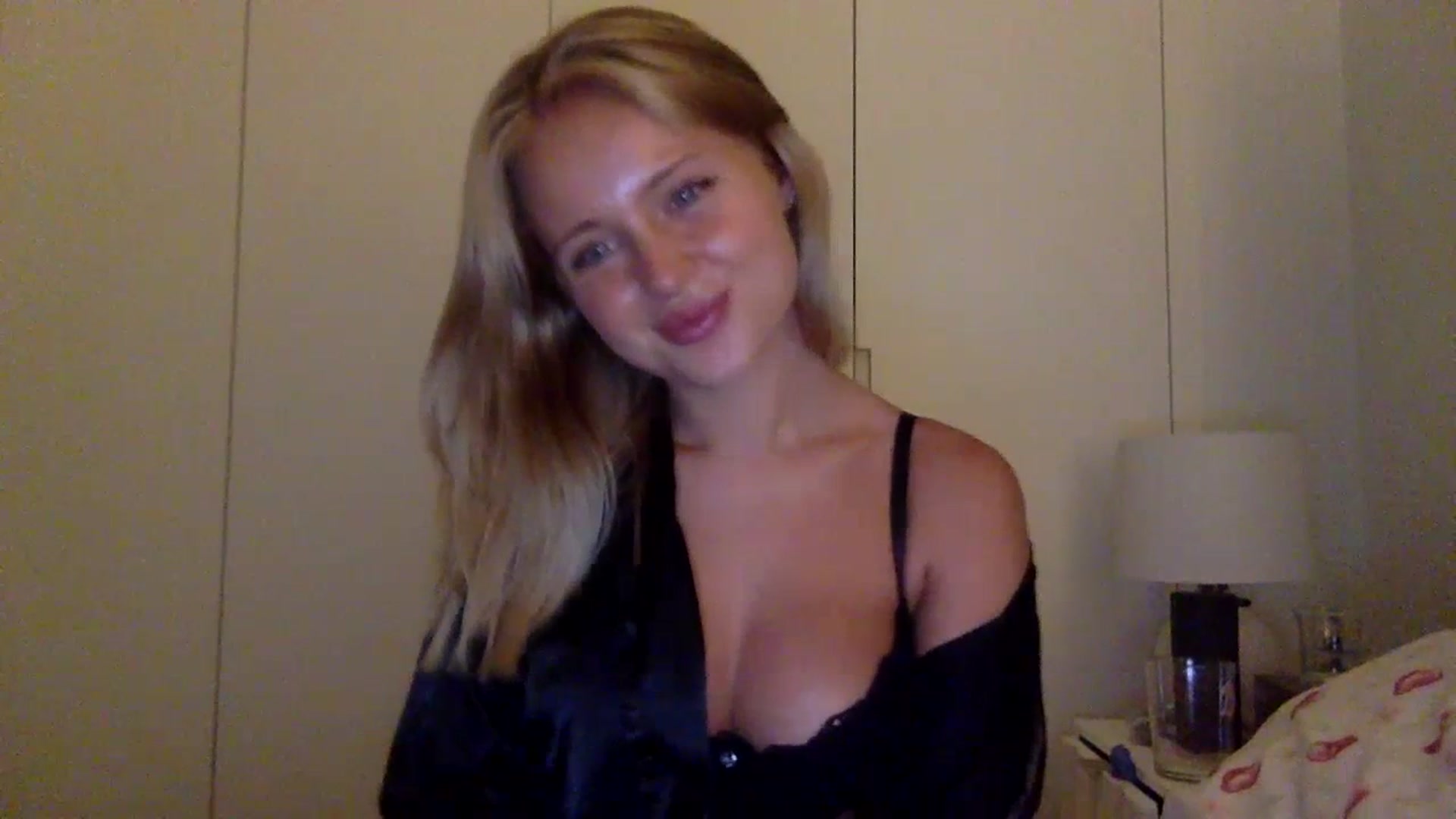 Gallery image thumbnail from BeaSaitou's myfreecams stream on, 07/11/2023, 22:09 image 9 of 20