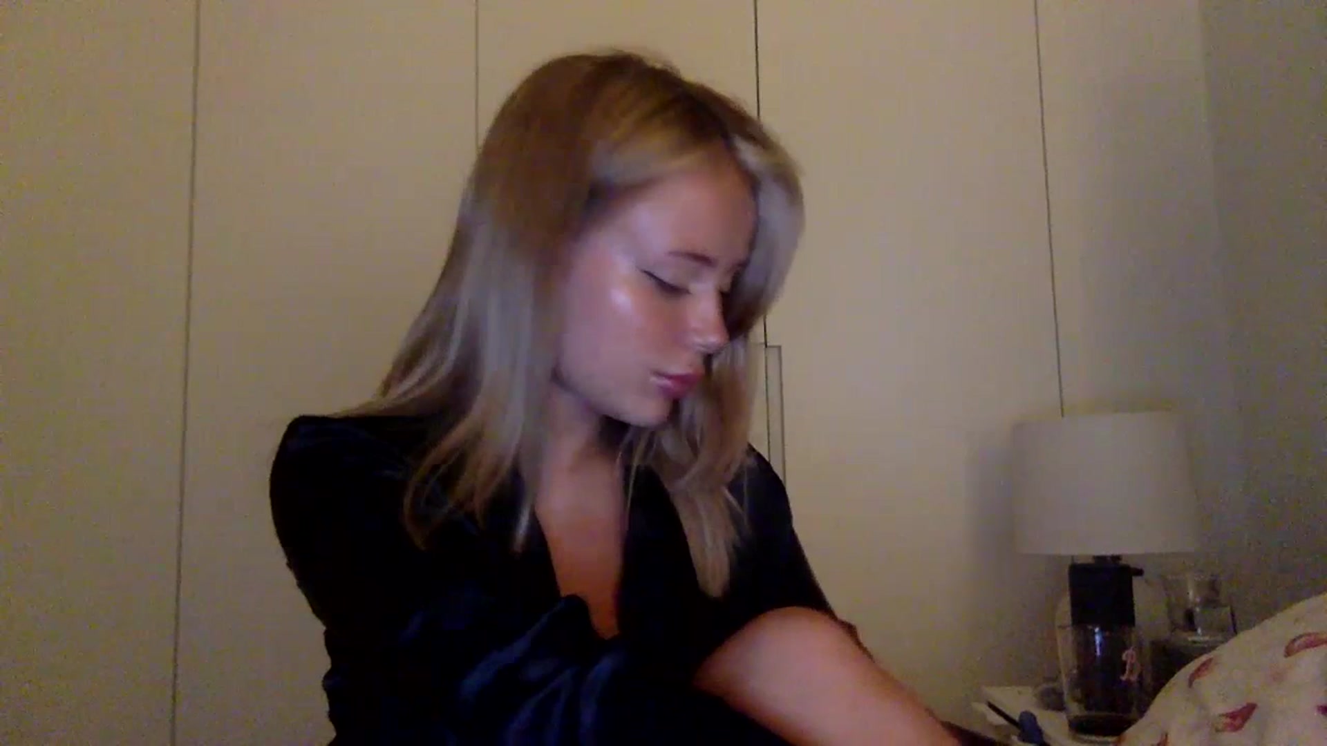 Gallery image thumbnail from BeaSaitou's myfreecams stream on, 07/11/2023, 22:09 image 2 of 20