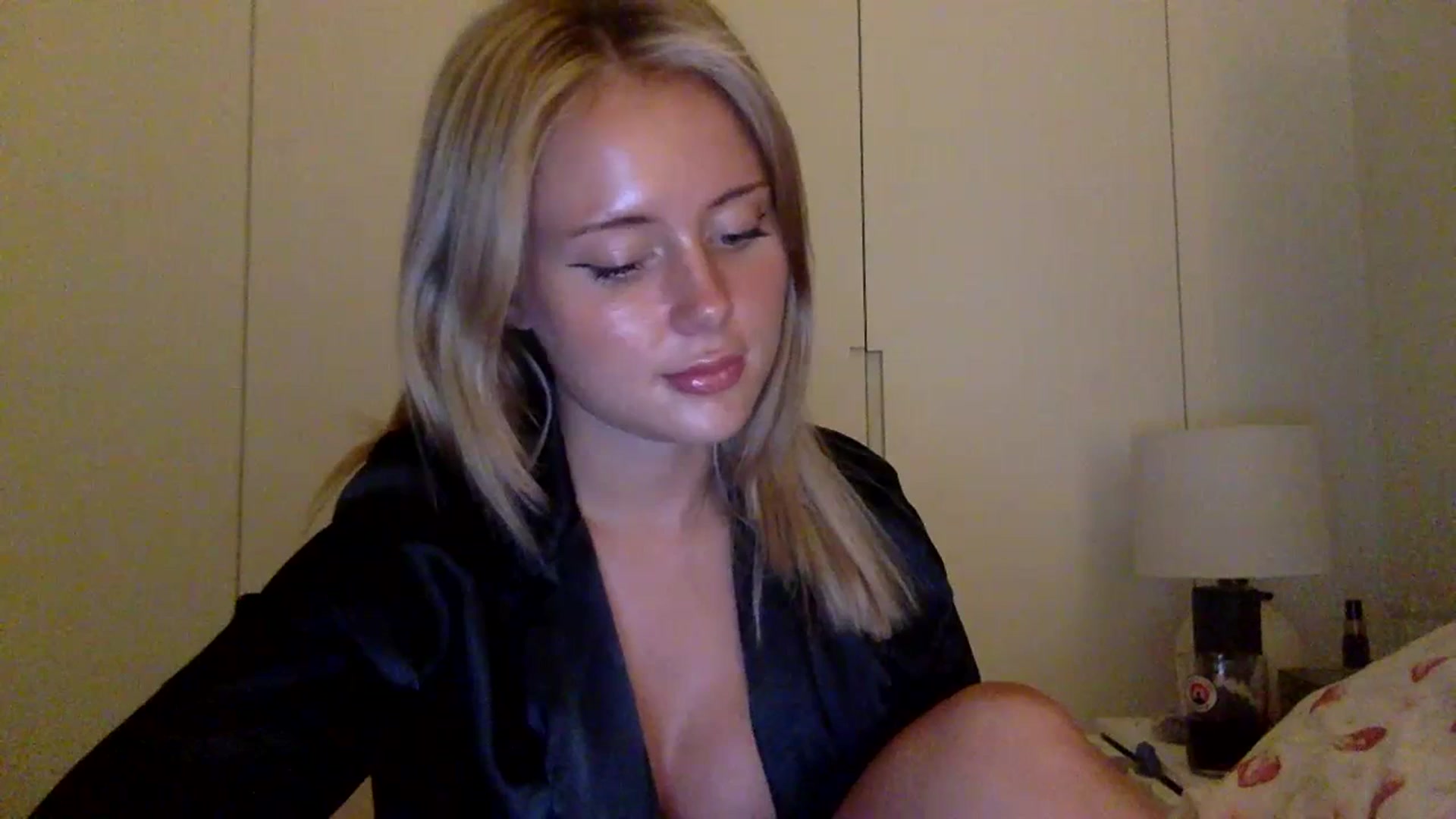 Gallery image thumbnail from BeaSaitou's myfreecams stream on, 07/11/2023, 22:32 image 1 of 20