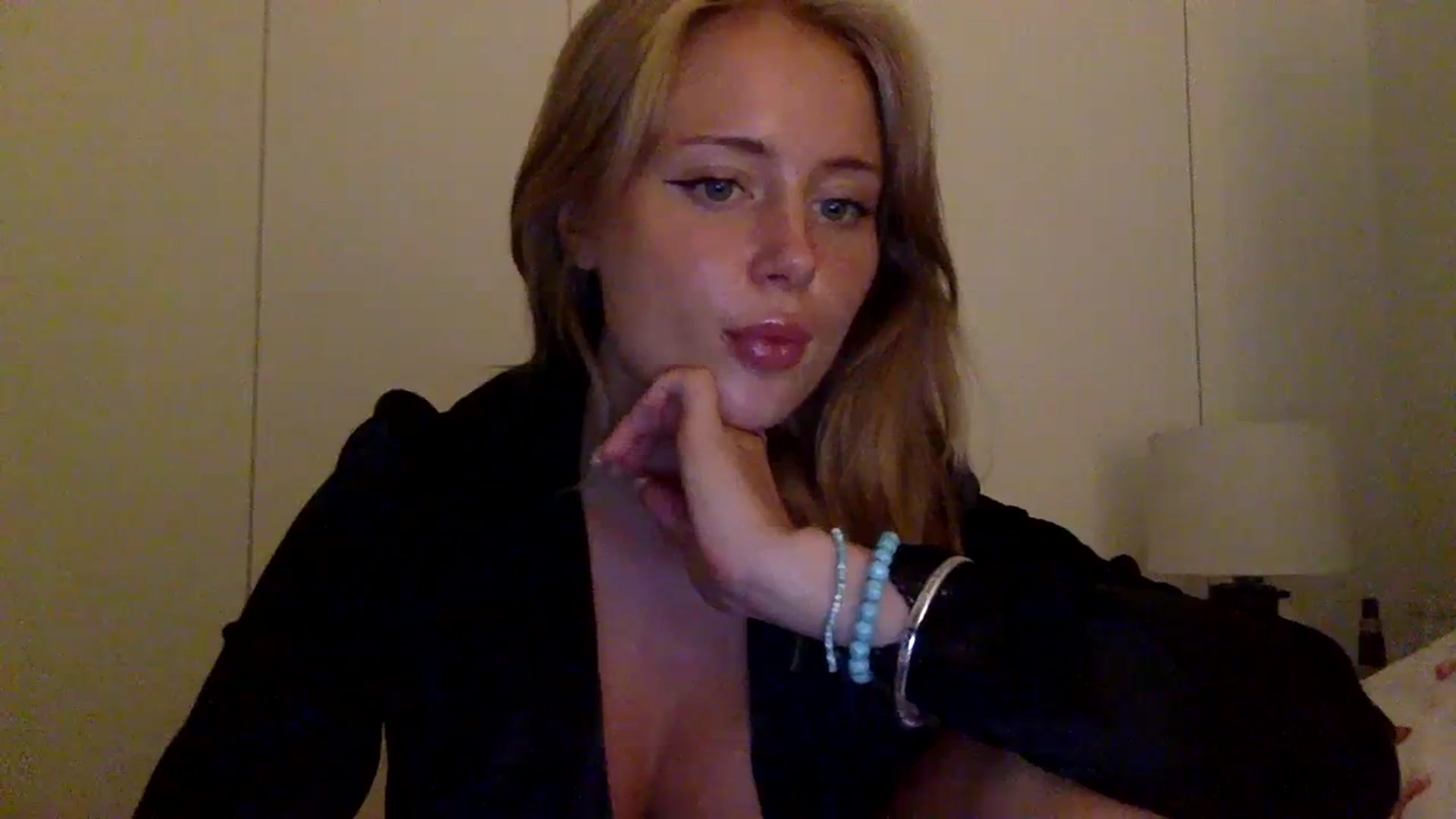 Gallery image thumbnail from BeaSaitou's myfreecams stream on, 07/11/2023, 22:32 image 9 of 20