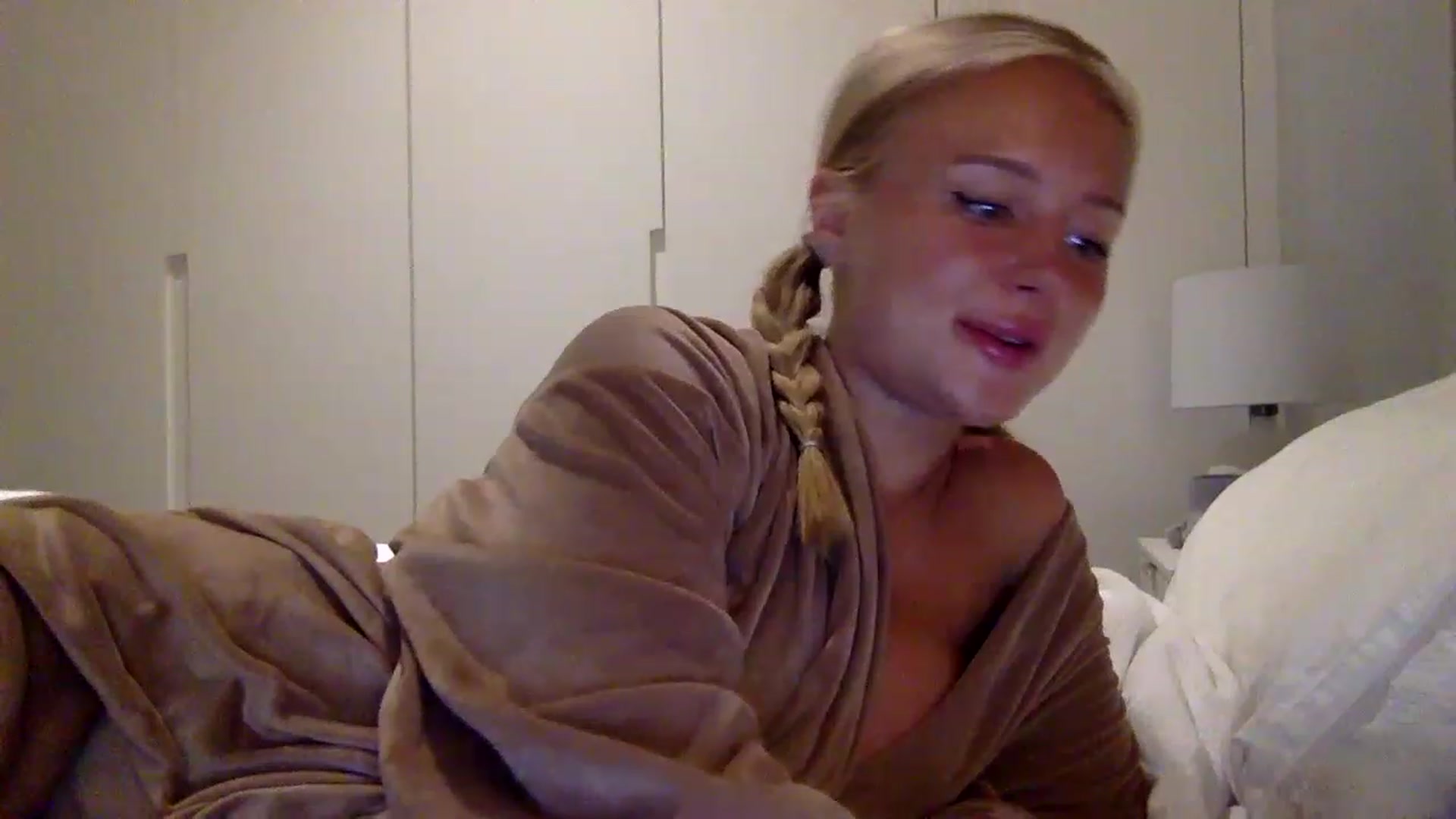 Gallery image thumbnail from BeaSaitou's myfreecams stream on, 07/24/2023, 22:29 image 6 of 20