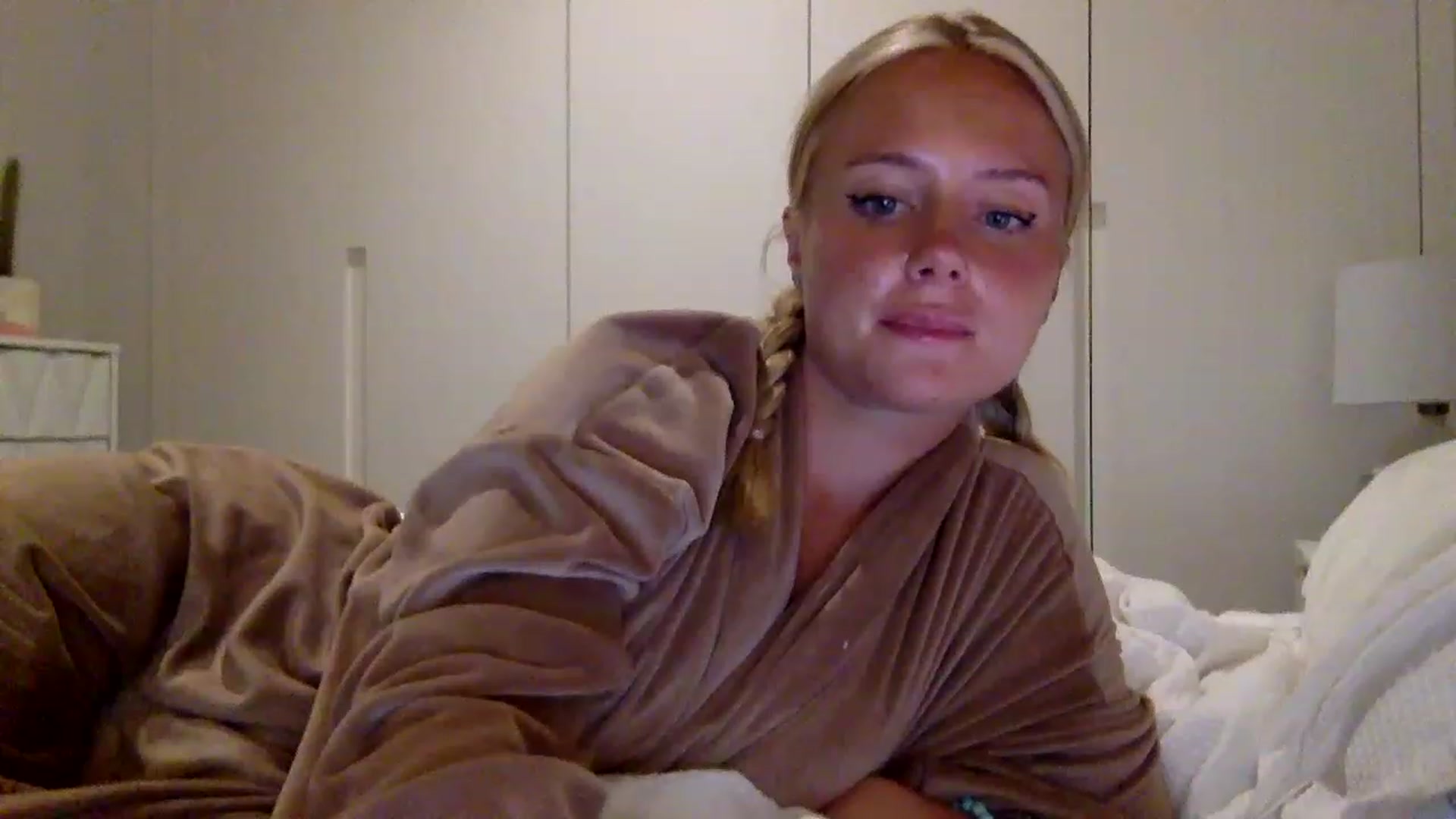 Gallery image thumbnail from BeaSaitou's myfreecams stream on, 07/25/2023, 24:03 image 5 of 20
