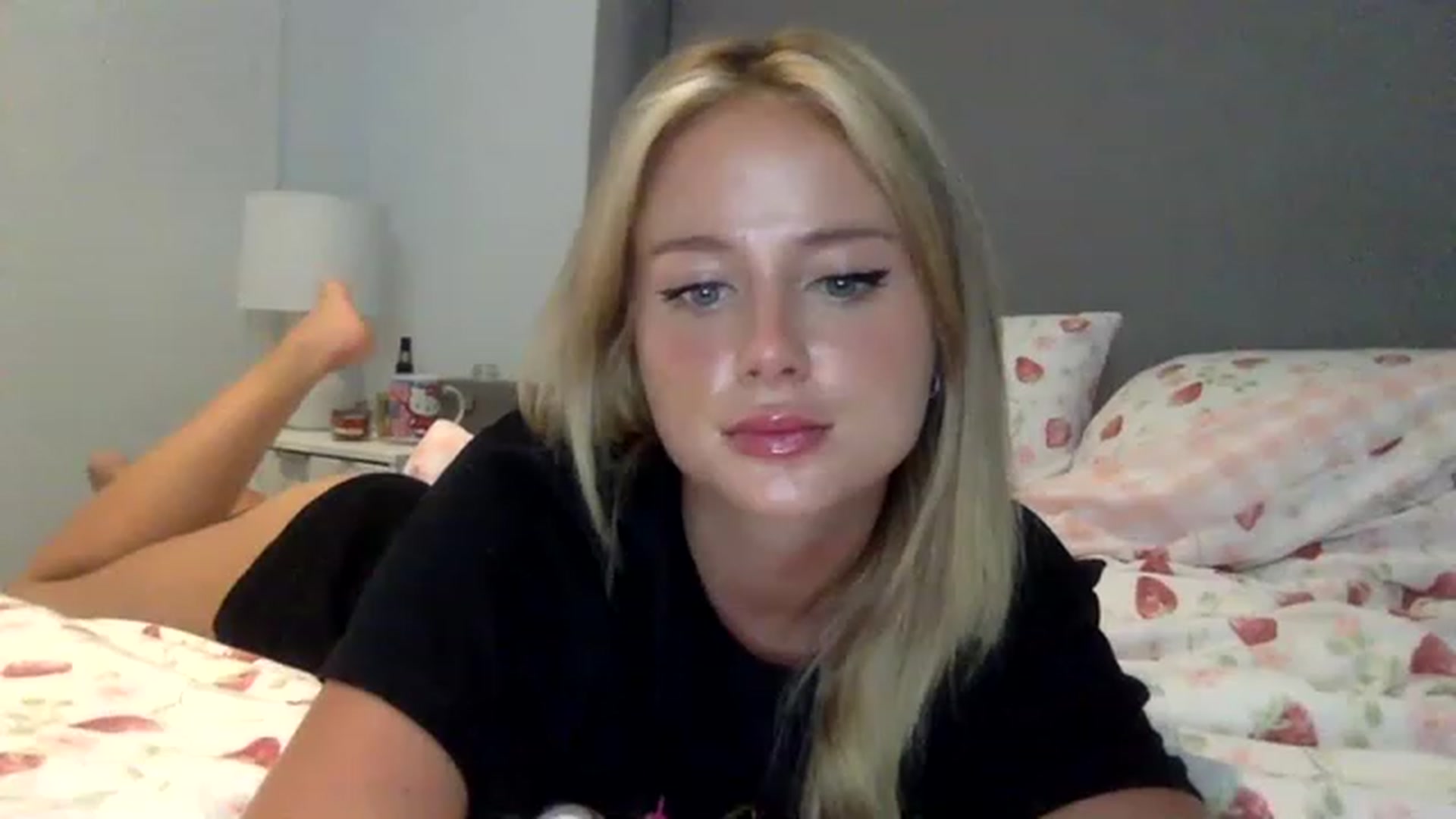 Gallery image thumbnail from BeaSaitou's myfreecams stream on, 08/02/2023, 21:41 image 3 of 20