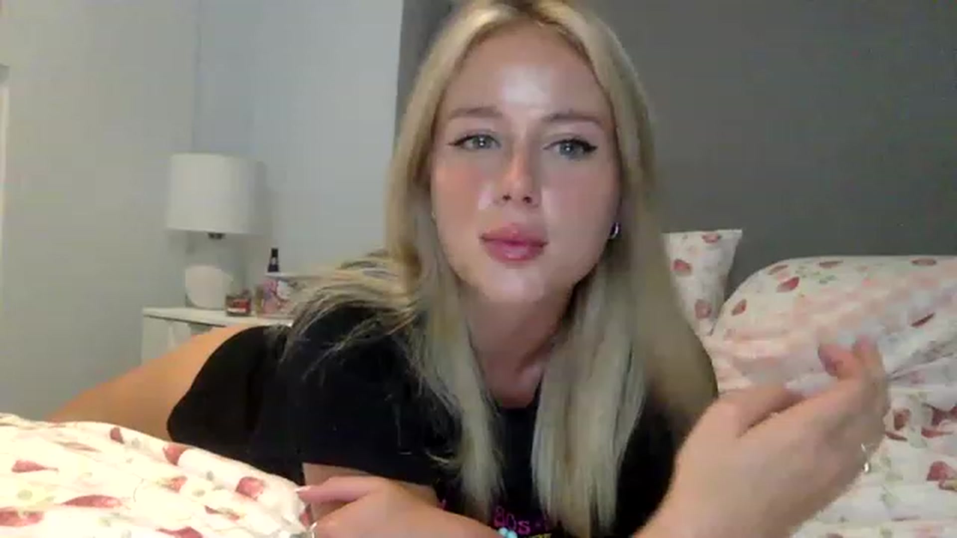Gallery image thumbnail from BeaSaitou's myfreecams stream on, 08/02/2023, 21:41 image 6 of 20