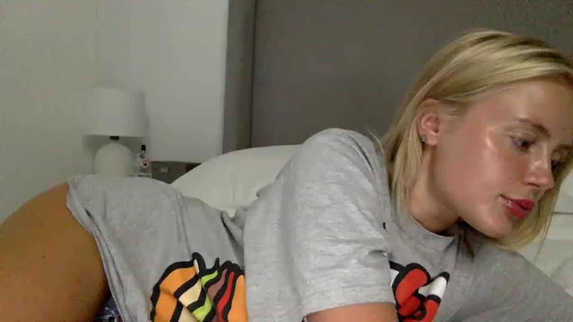 Gallery image thumbnail from BeaSaitou's myfreecams stream on, 08/24/2023, 24:03 image 13 of 20