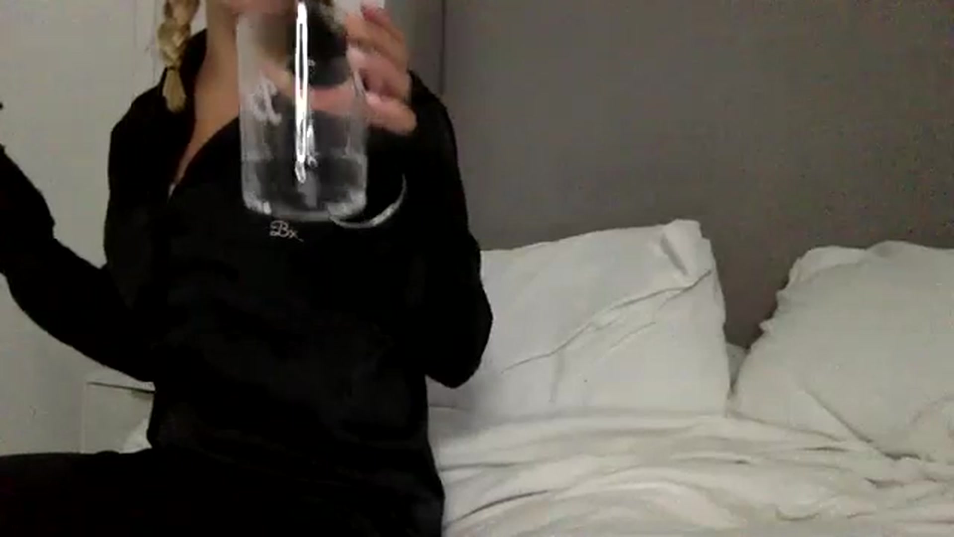 Gallery image thumbnail from BeaSaitou's myfreecams stream on, 09/01/2023, 24:00 image 3 of 20