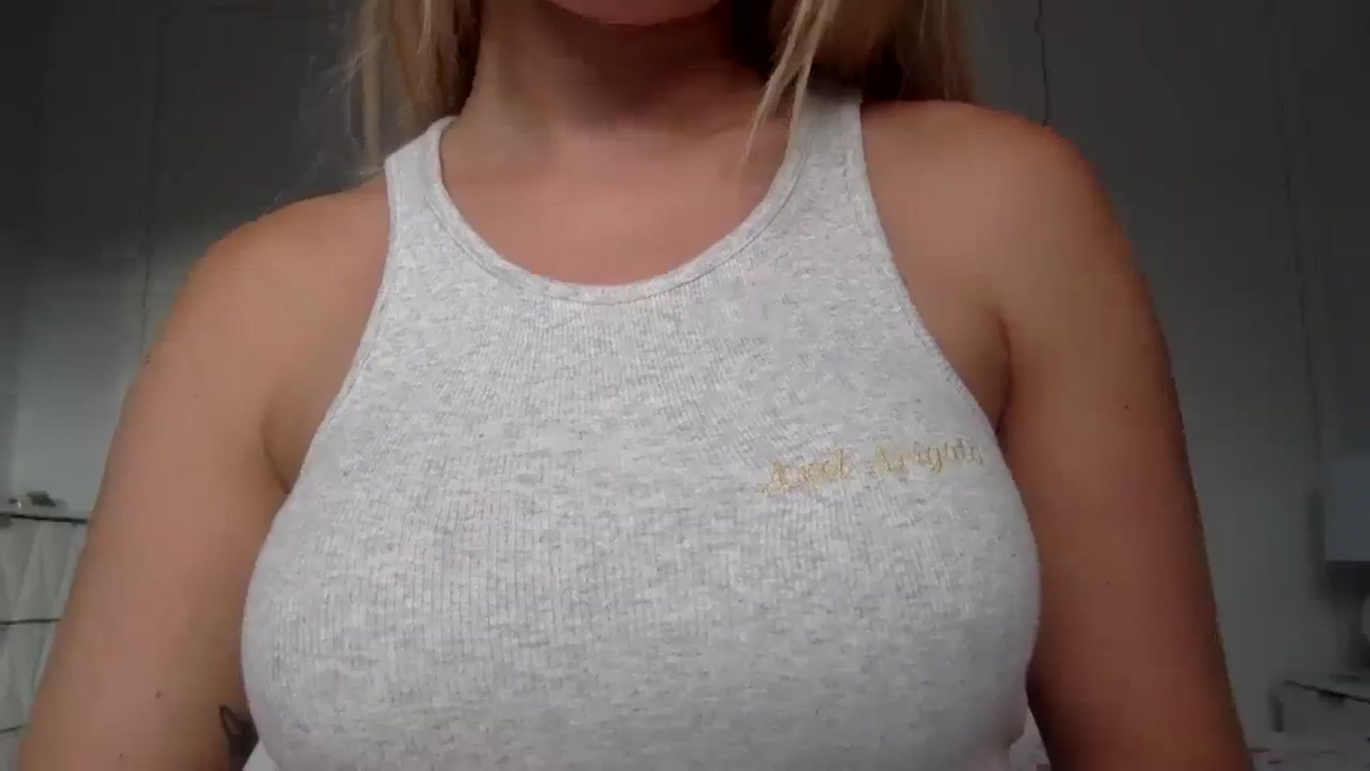 Gallery image thumbnail from BeaSaitou's myfreecams stream on, 09/12/2023, 15:56 image 13 of 20