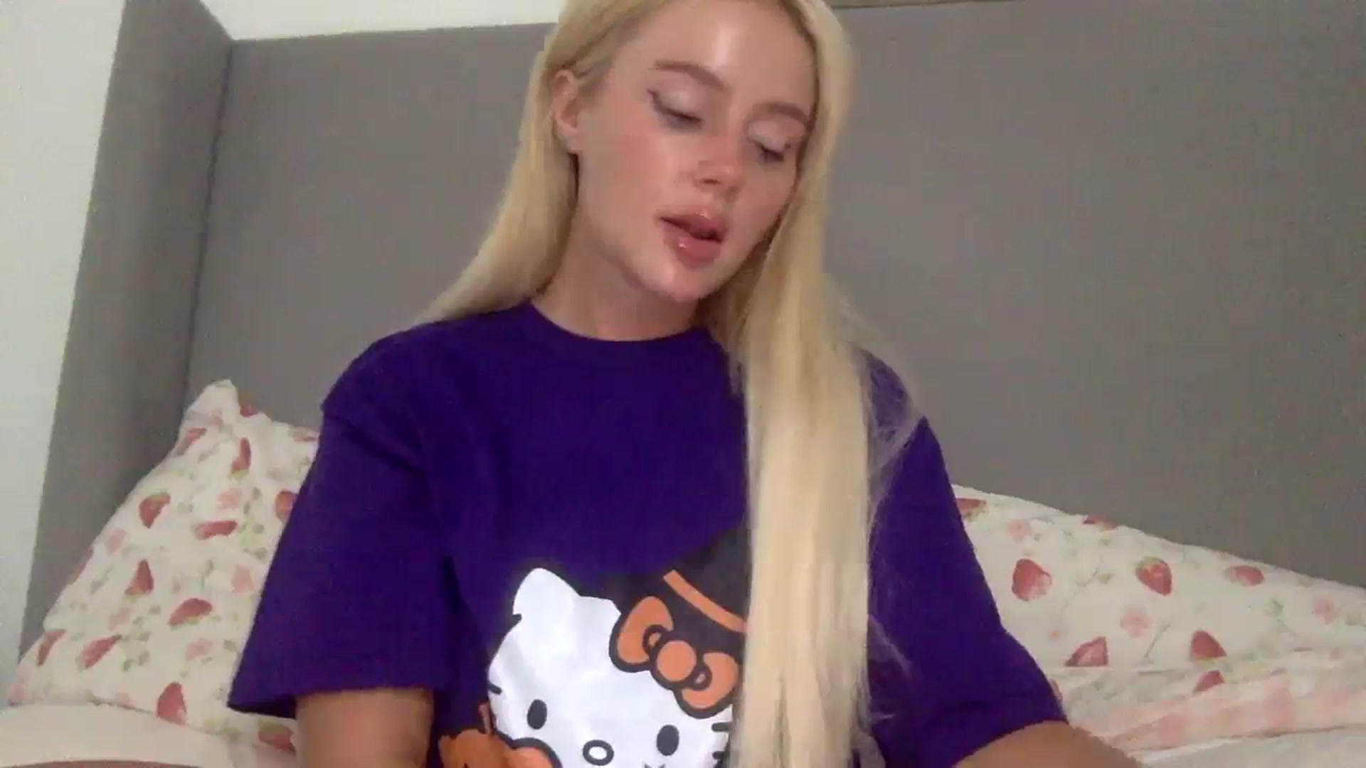 Gallery image thumbnail from BeaSaitou's myfreecams stream on, 10/06/2023, 23:17 image 12 of 20