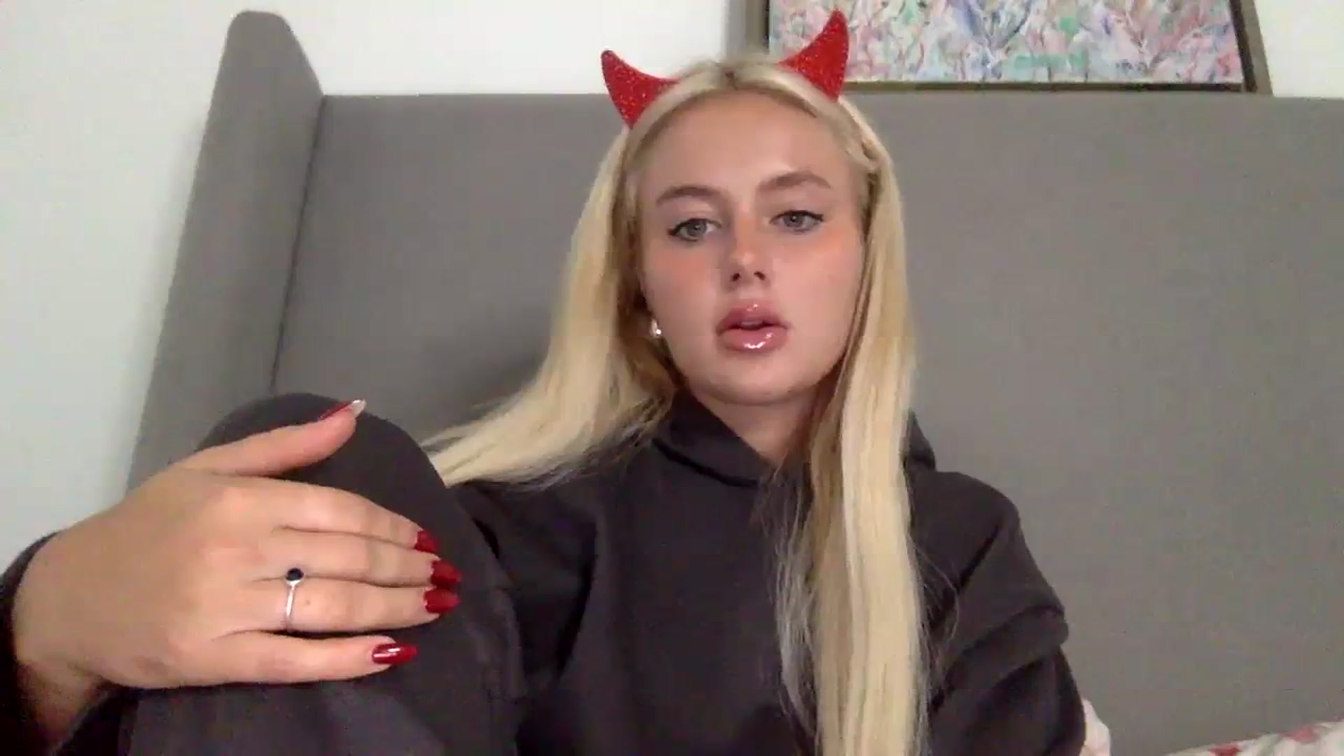 Gallery image thumbnail from BeaSaitou's myfreecams stream on, 10/30/2023, 20:24 image 12 of 20
