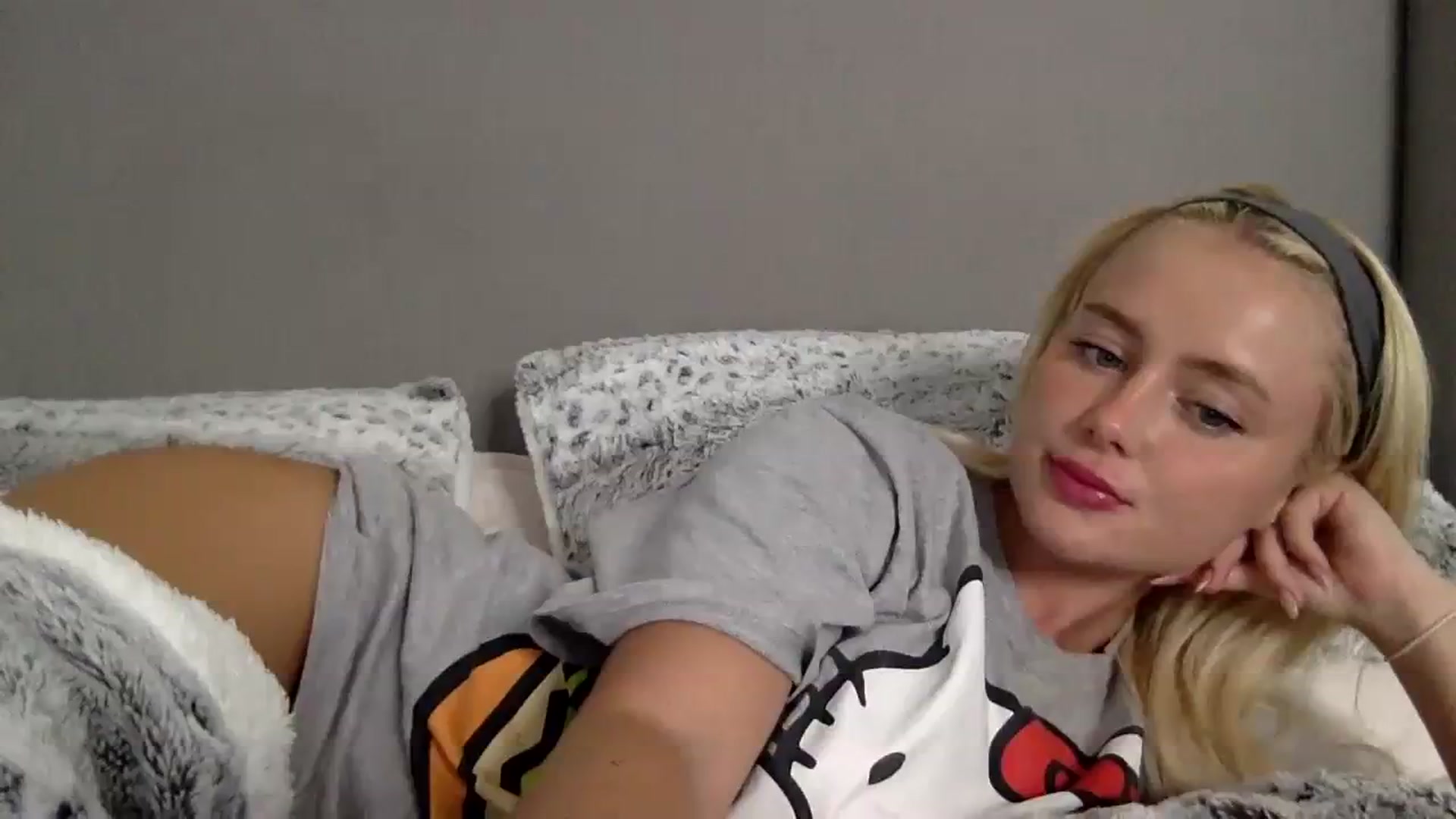 Gallery image thumbnail from BeaSaitou's myfreecams stream on, 11/13/2023, 23:40 image 1 of 20