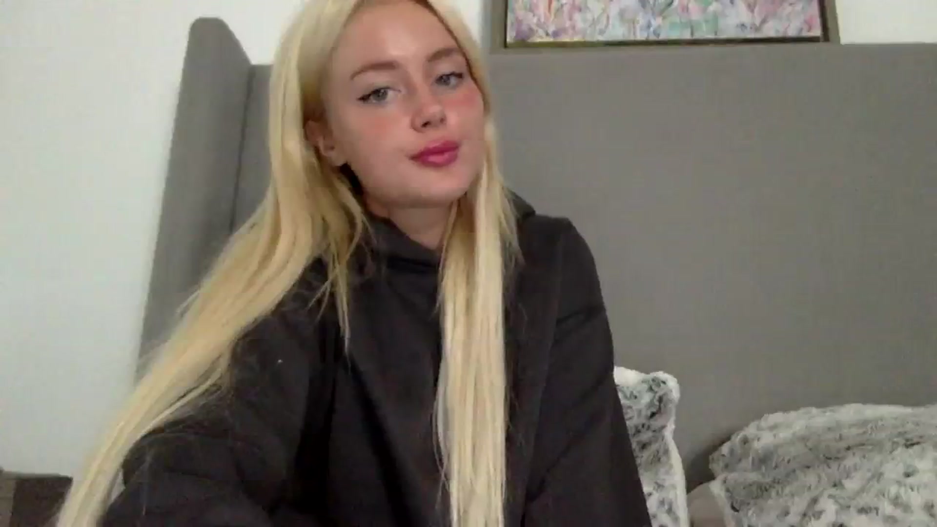 Gallery image thumbnail from BeaSaitou's myfreecams stream on, 11/22/2023, 24:59 image 15 of 20