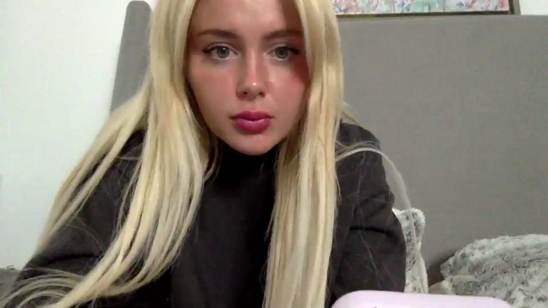 Gallery image thumbnail from BeaSaitou's myfreecams stream on, 11/22/2023, 24:59 image 16 of 20