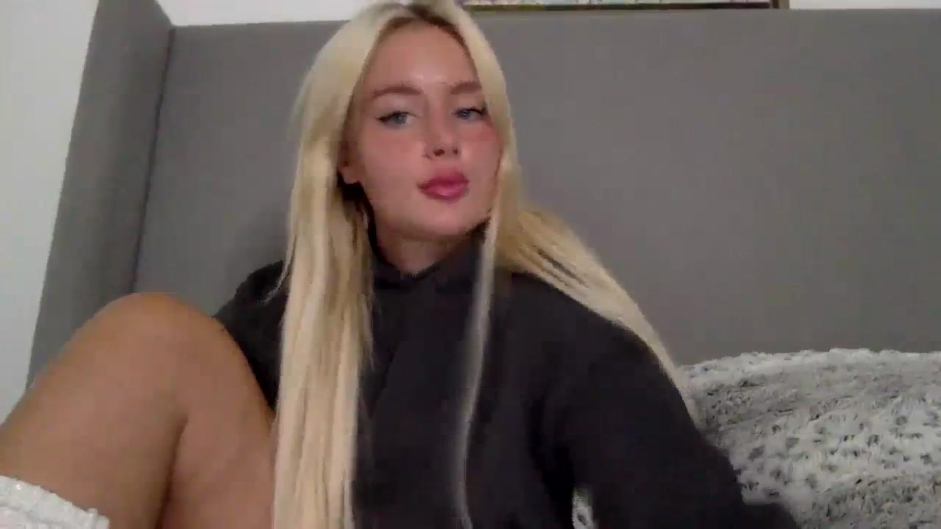 Gallery image thumbnail from BeaSaitou's myfreecams stream on, 11/22/2023, 24:59 image 7 of 20