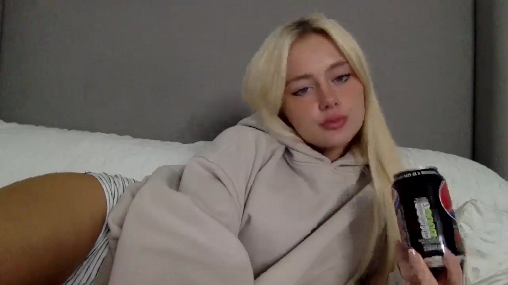 Gallery image thumbnail from BeaSaitou's myfreecams stream on, 11/27/2023, 20:44 image 11 of 20
