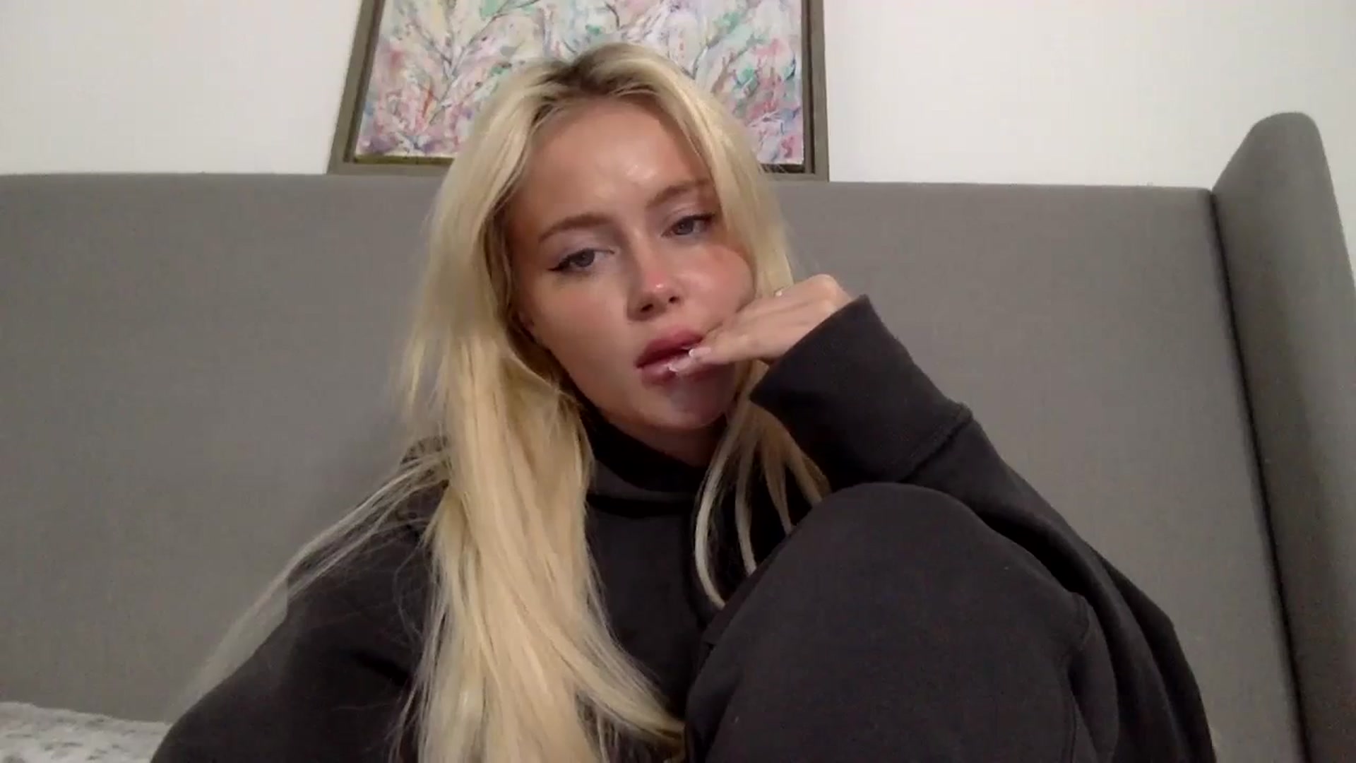 Gallery image thumbnail from BeaSaitou's myfreecams stream on, 12/04/2023, 16:50 image 8 of 20