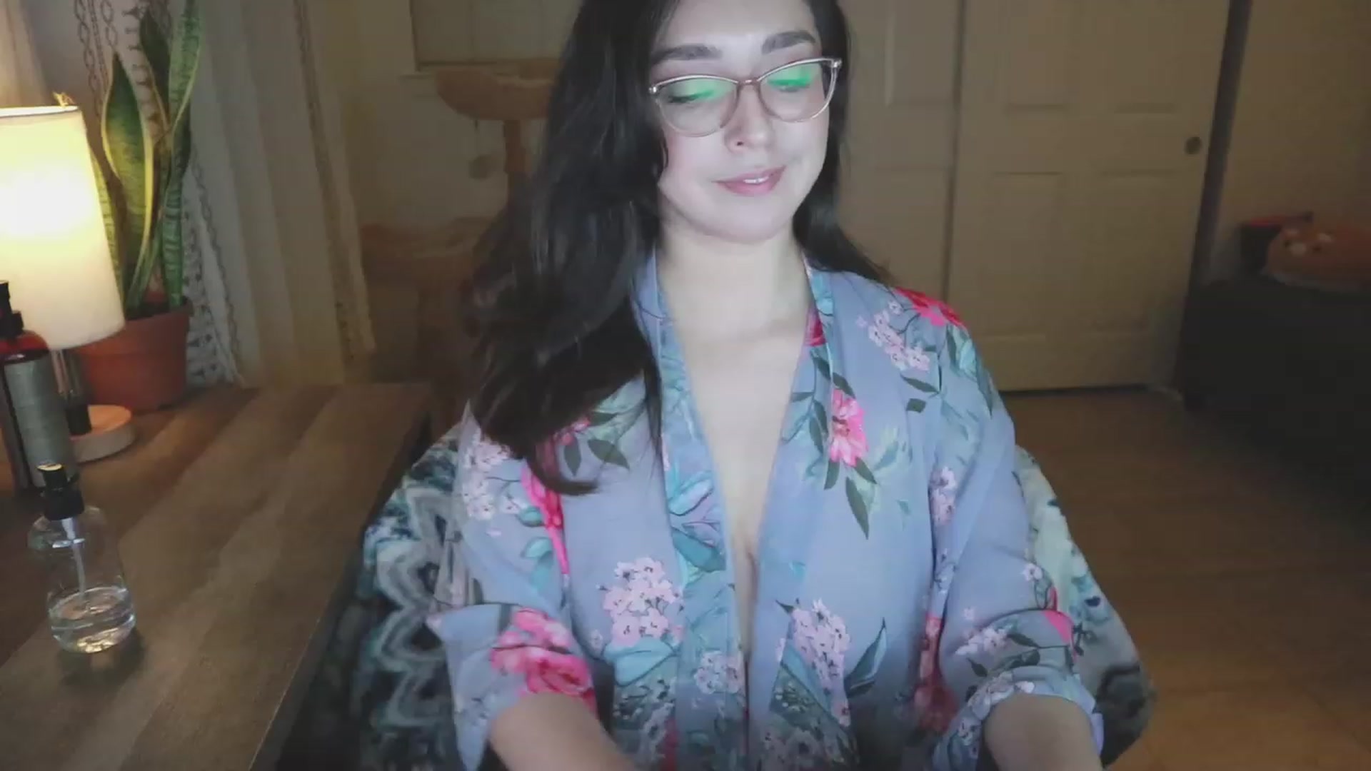 Gallery image thumbnail from BeaWolfie's myfreecams stream on, 11/22/2022, 06:34 image 8 of 20