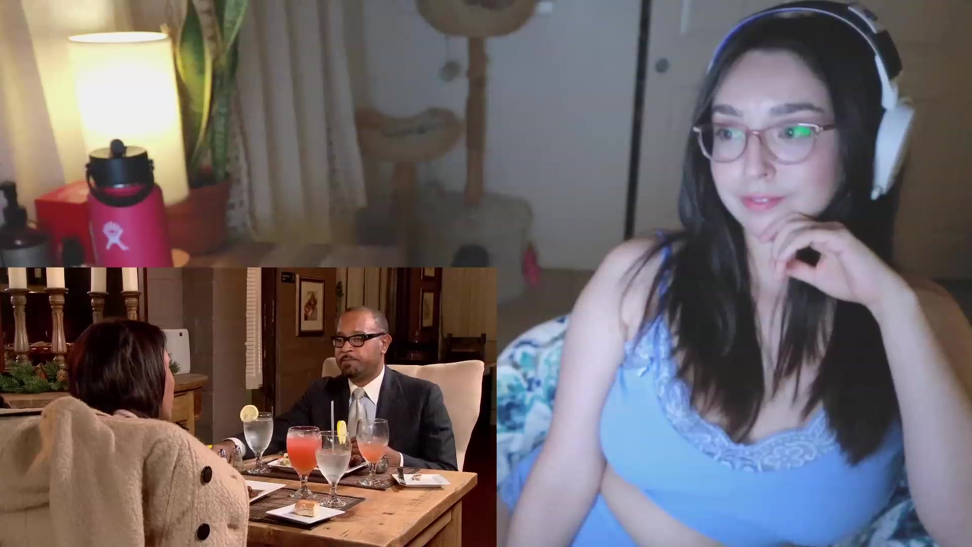Gallery image thumbnail from BeaWolfie's myfreecams stream on, 11/25/2022, 06:43 image 9 of 20