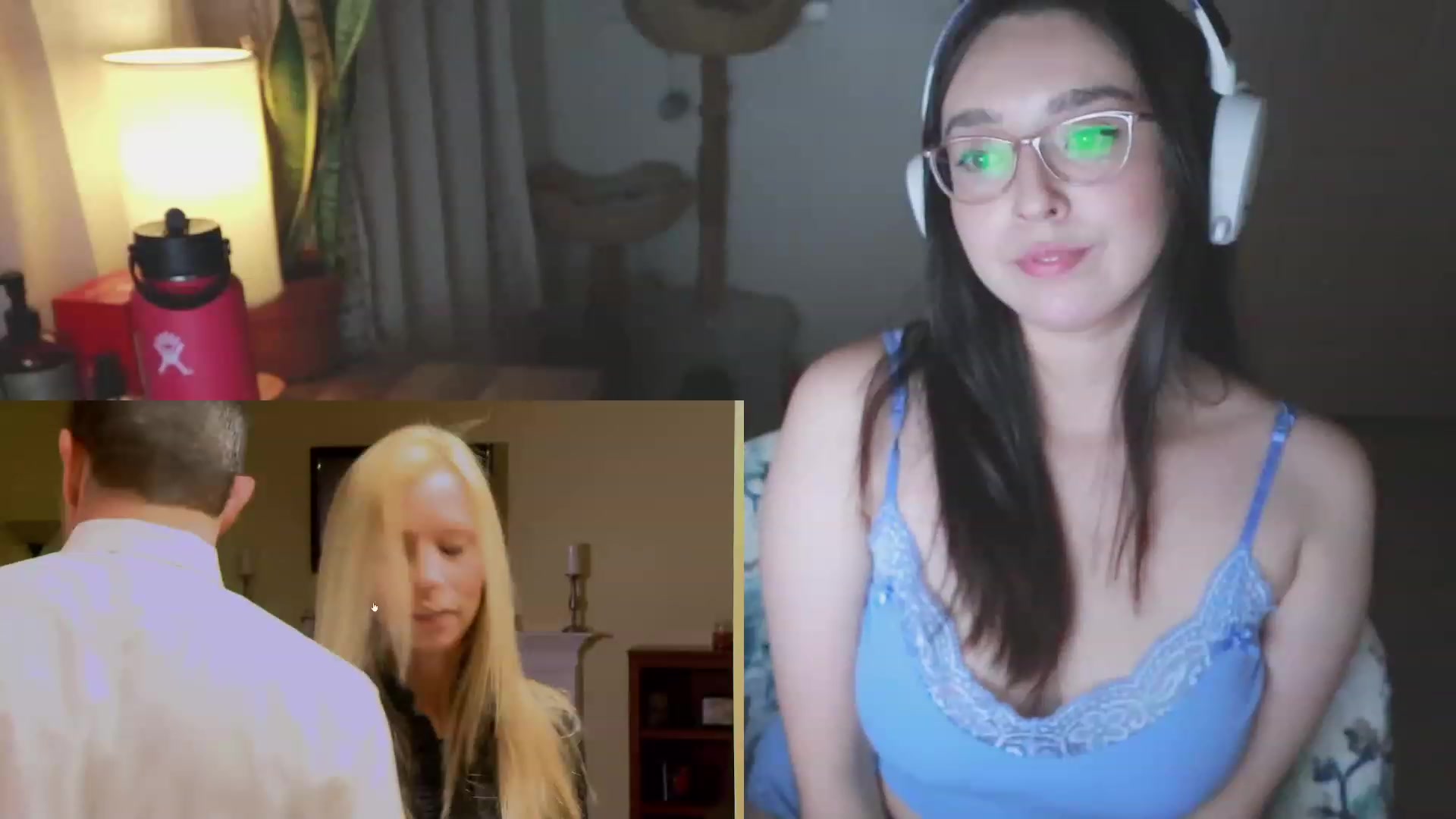 Gallery image thumbnail from BeaWolfie's myfreecams stream on, 11/25/2022, 06:43 image 7 of 20