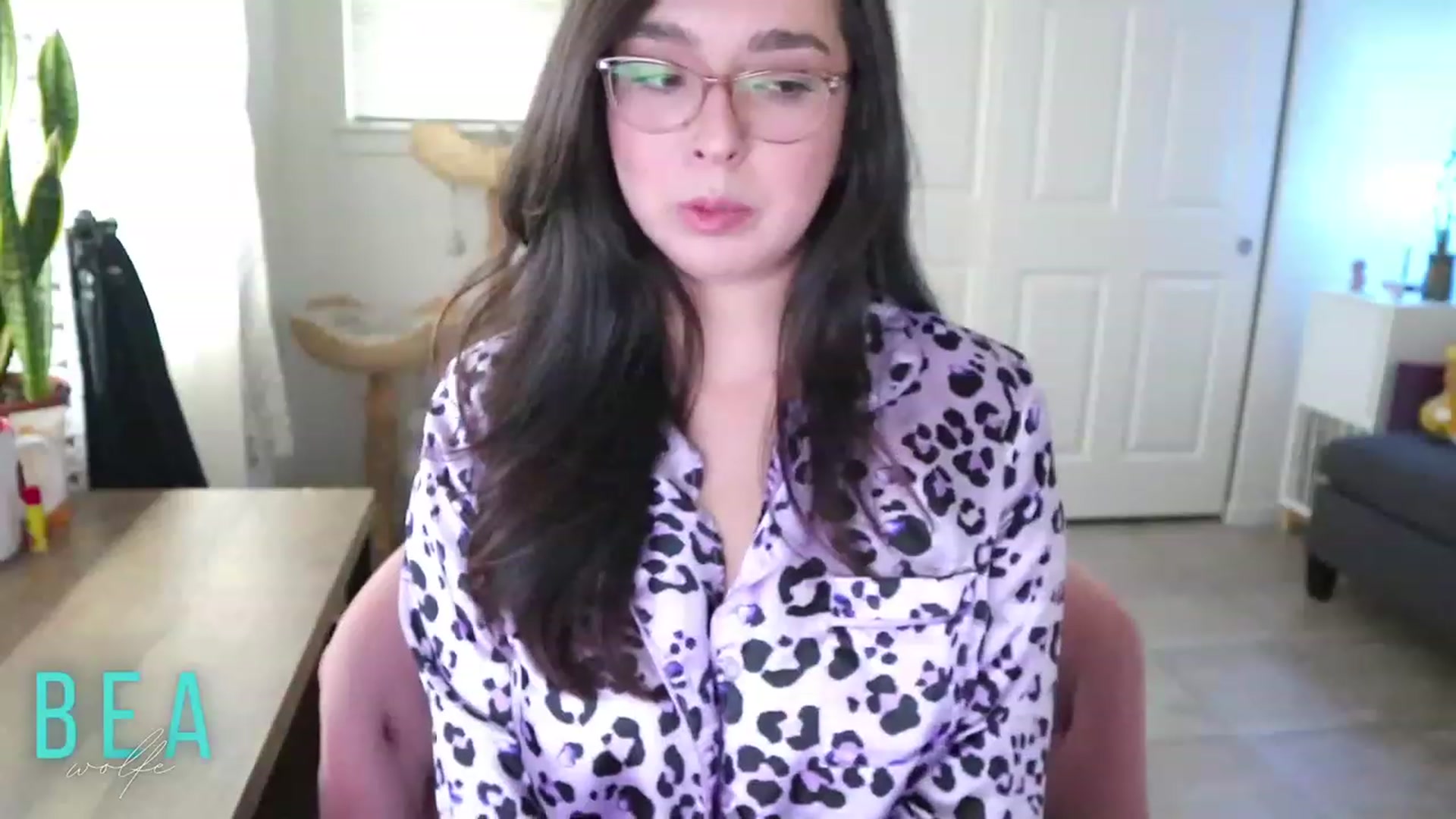 Gallery image thumbnail from BeaWolfie's myfreecams stream on, 03/03/2023, 03:44 image 6 of 20