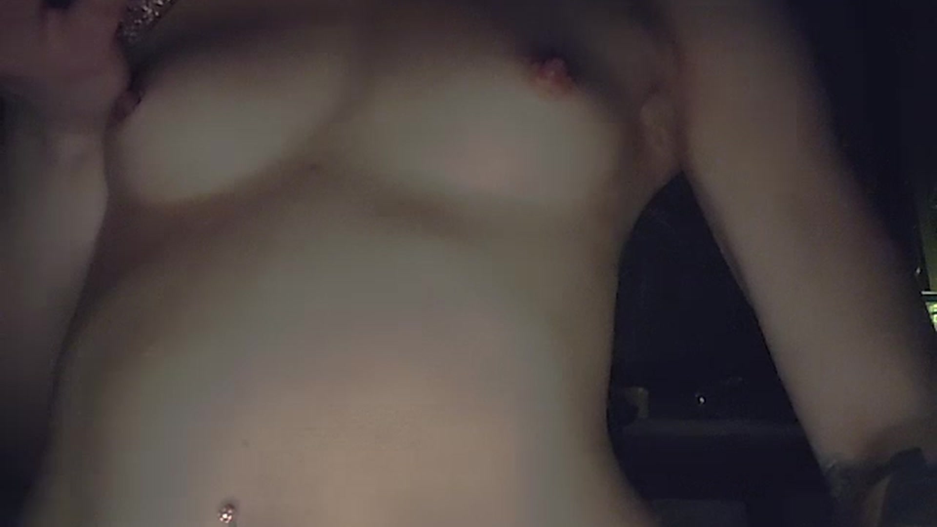 Gallery image thumbnail from Beach69Babe's myfreecams stream on, 12/14/2024, 11:40 image 6 of 20