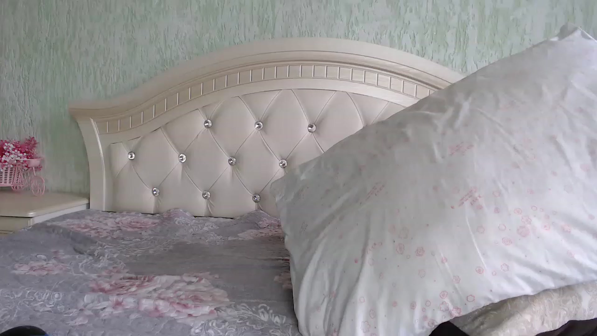 Gallery image thumbnail from BeankaV's myfreecams stream on, 04/13/2023, 11:54 image 1 of 20