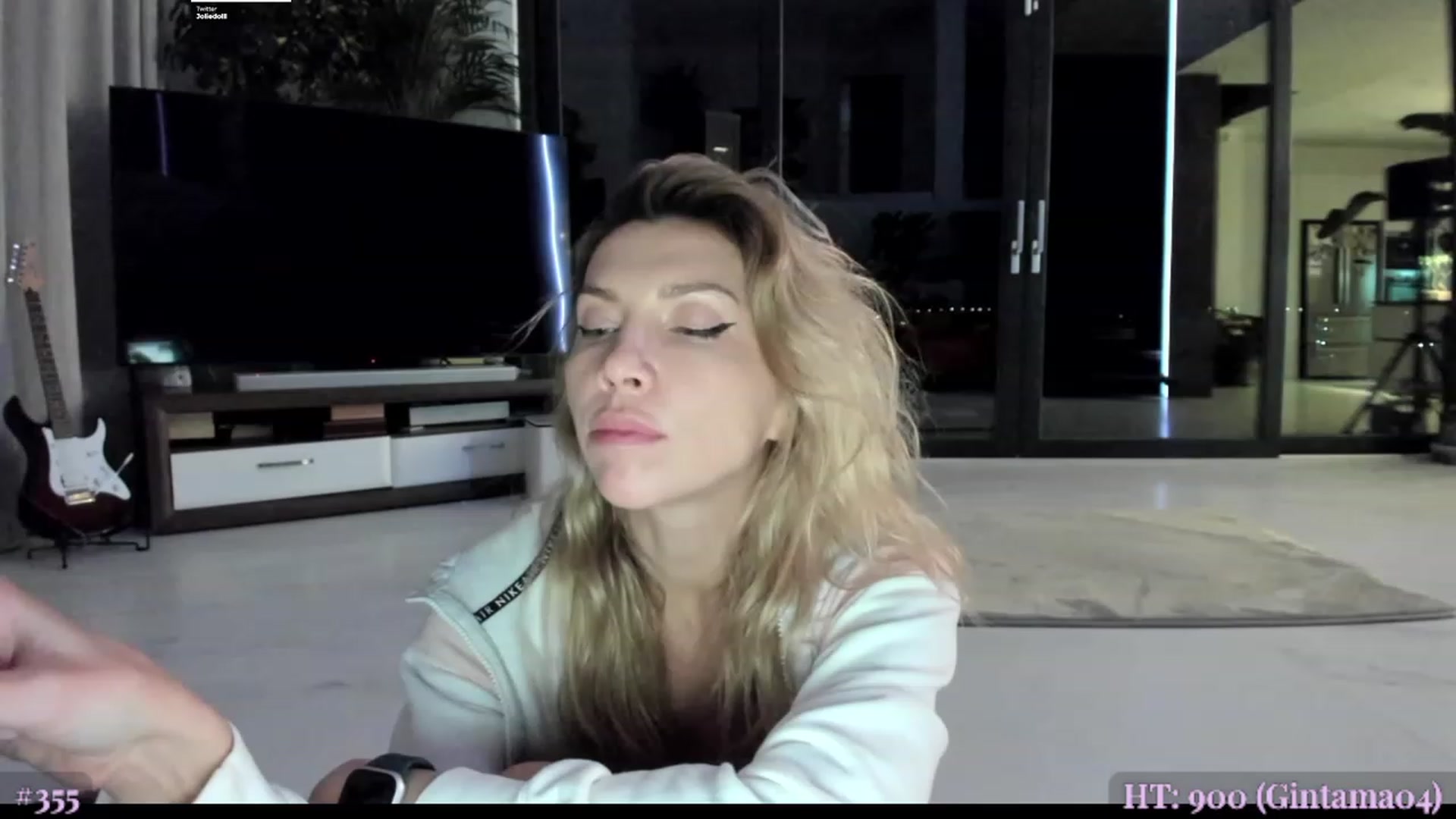 Gallery image thumbnail from BeastJolie's myfreecams stream on, 11/16/2023, 04:03 image 10 of 20