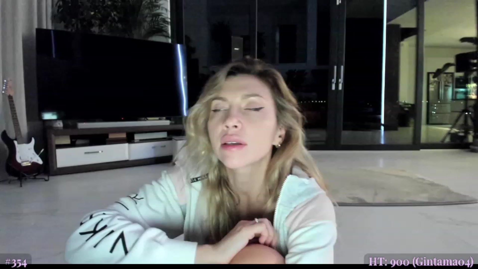Gallery image thumbnail from BeastJolie's myfreecams stream on, 11/16/2023, 04:03 image 15 of 20