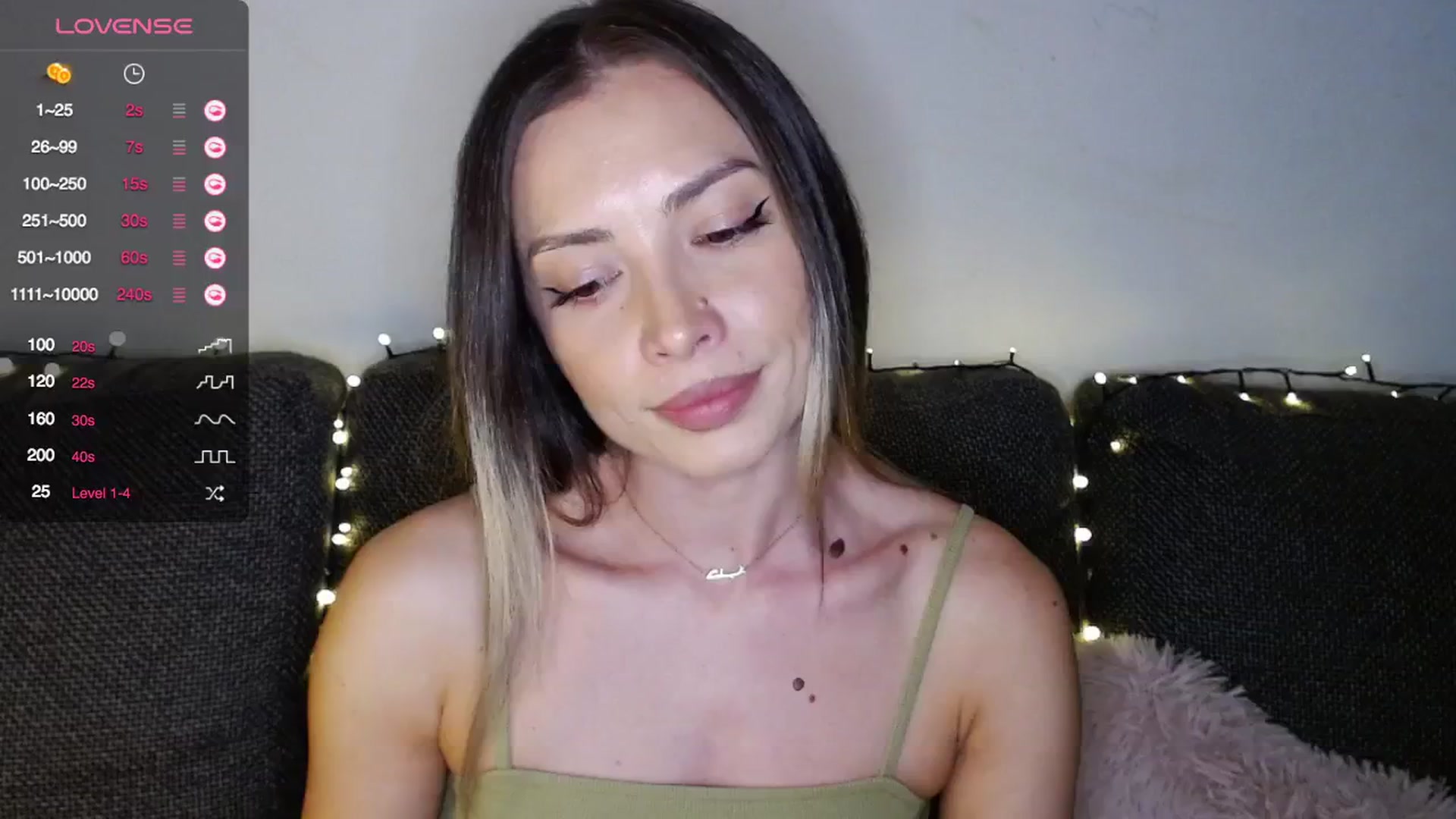 Gallery image thumbnail from Beastie_'s myfreecams stream on, 04/01/2025, 13:17 image 12 of 20