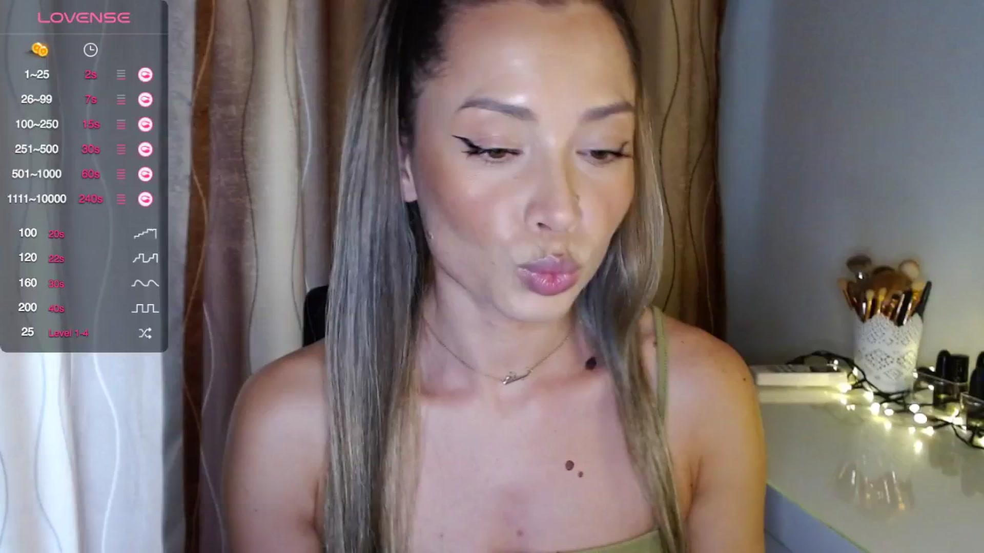 Gallery image thumbnail from Beastie_'s myfreecams stream on, 04/06/2025, 12:40 image 18 of 20