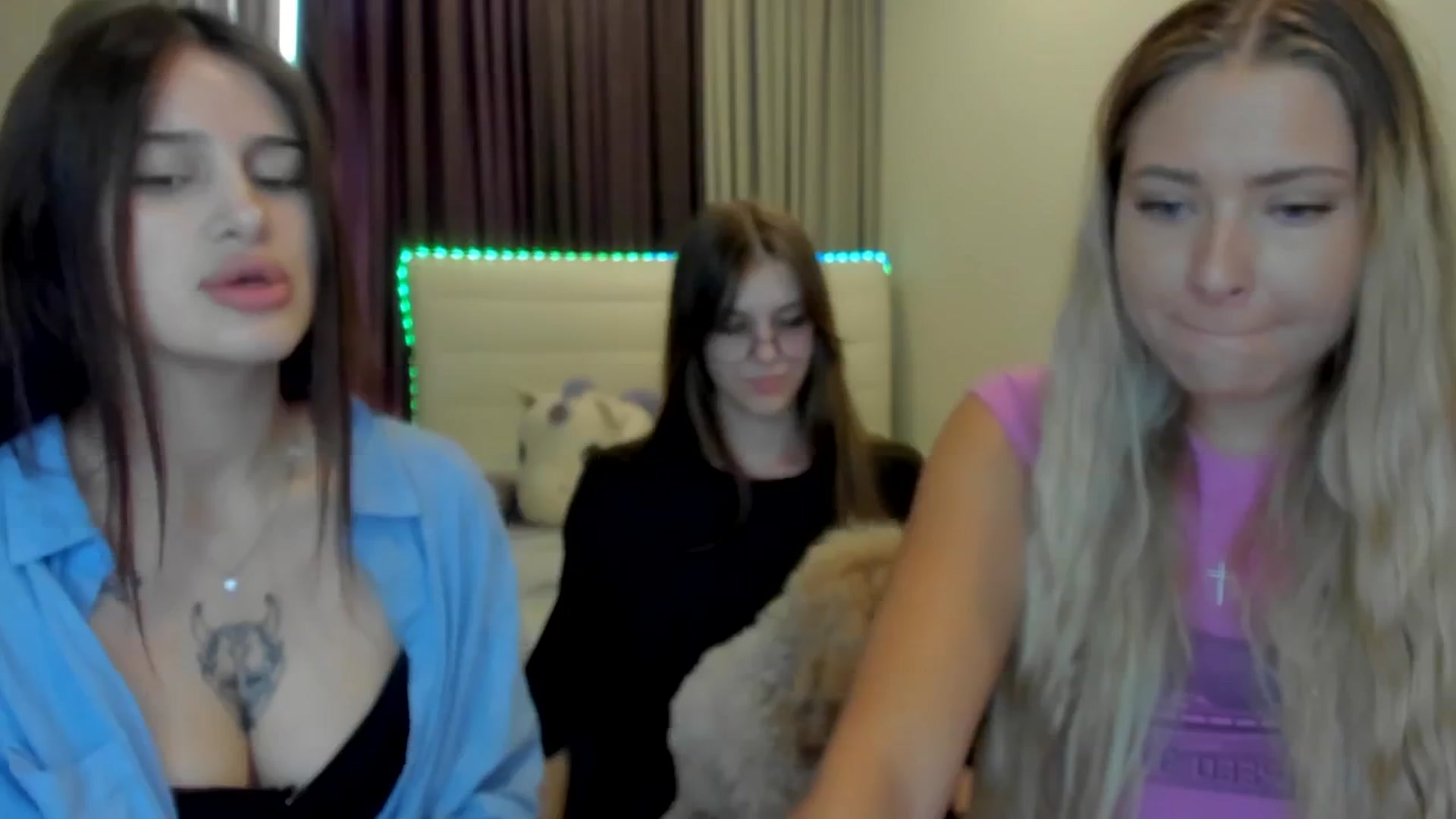 Gallery image thumbnail from BeataNorr's myfreecams stream on, 07/26/2025, 07:58 image 18 of 20