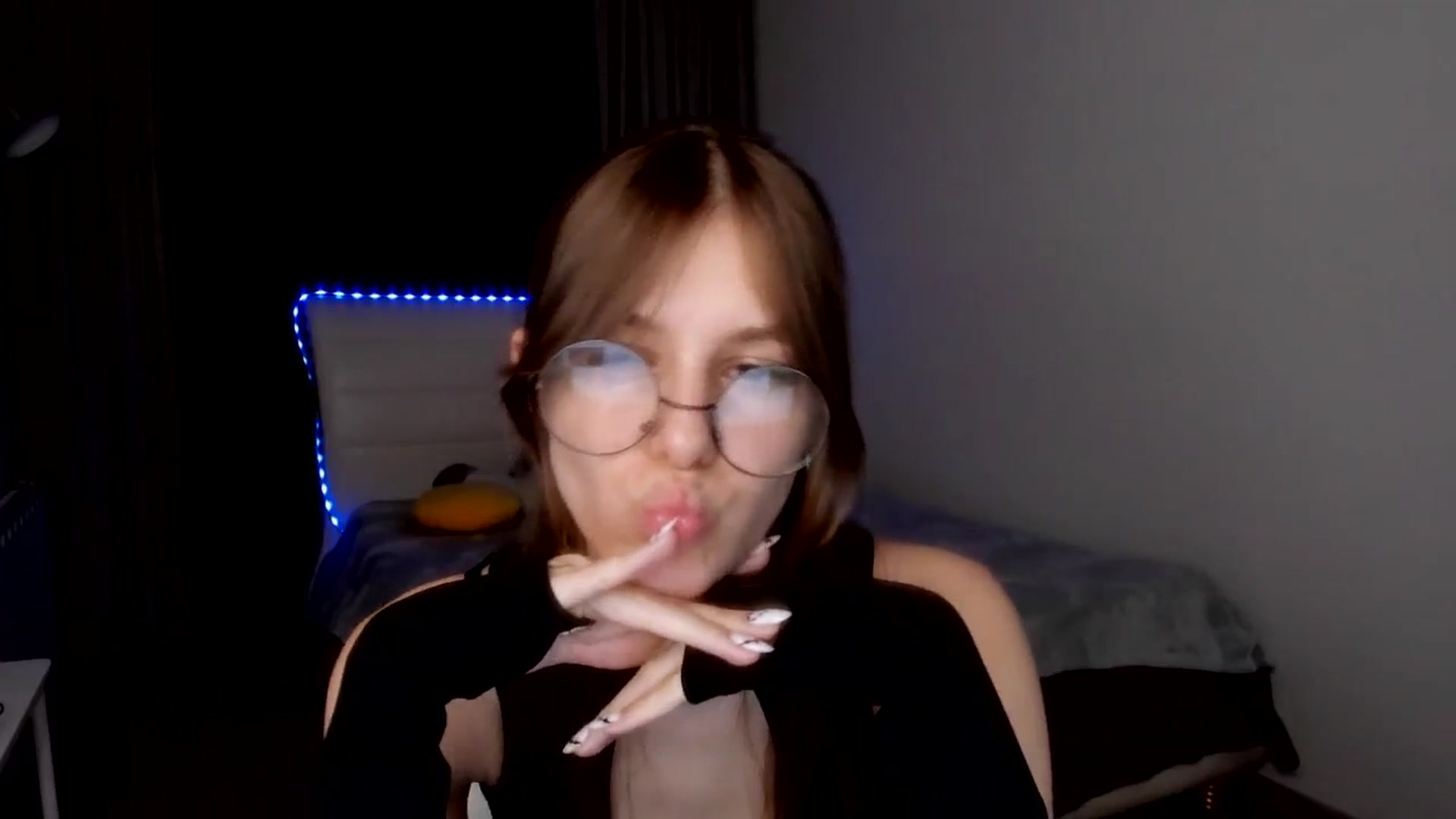 Gallery image thumbnail from BeataNorr's myfreecams stream on, 08/04/2025, 18:01 image 18 of 20