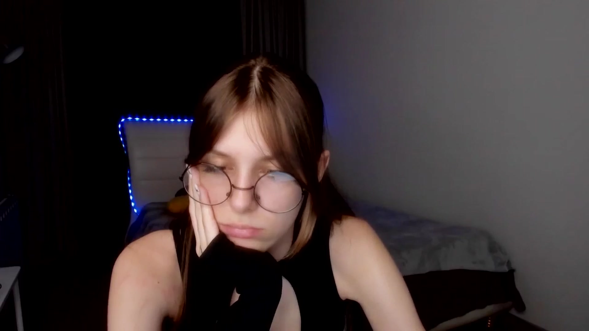 Gallery image thumbnail from BeataNorr's myfreecams stream on, 08/04/2025, 18:01 image 14 of 20