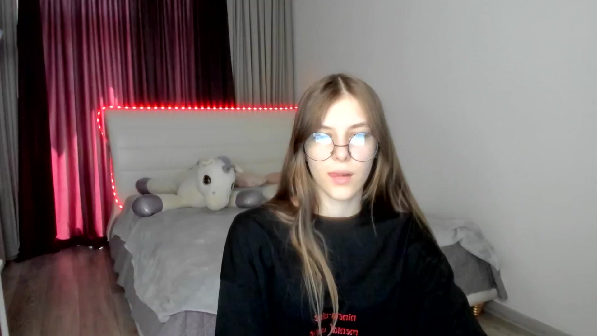 Gallery image thumbnail from BeataNorr's myfreecams stream on, 08/06/2025, 07:44 image 13 of 20