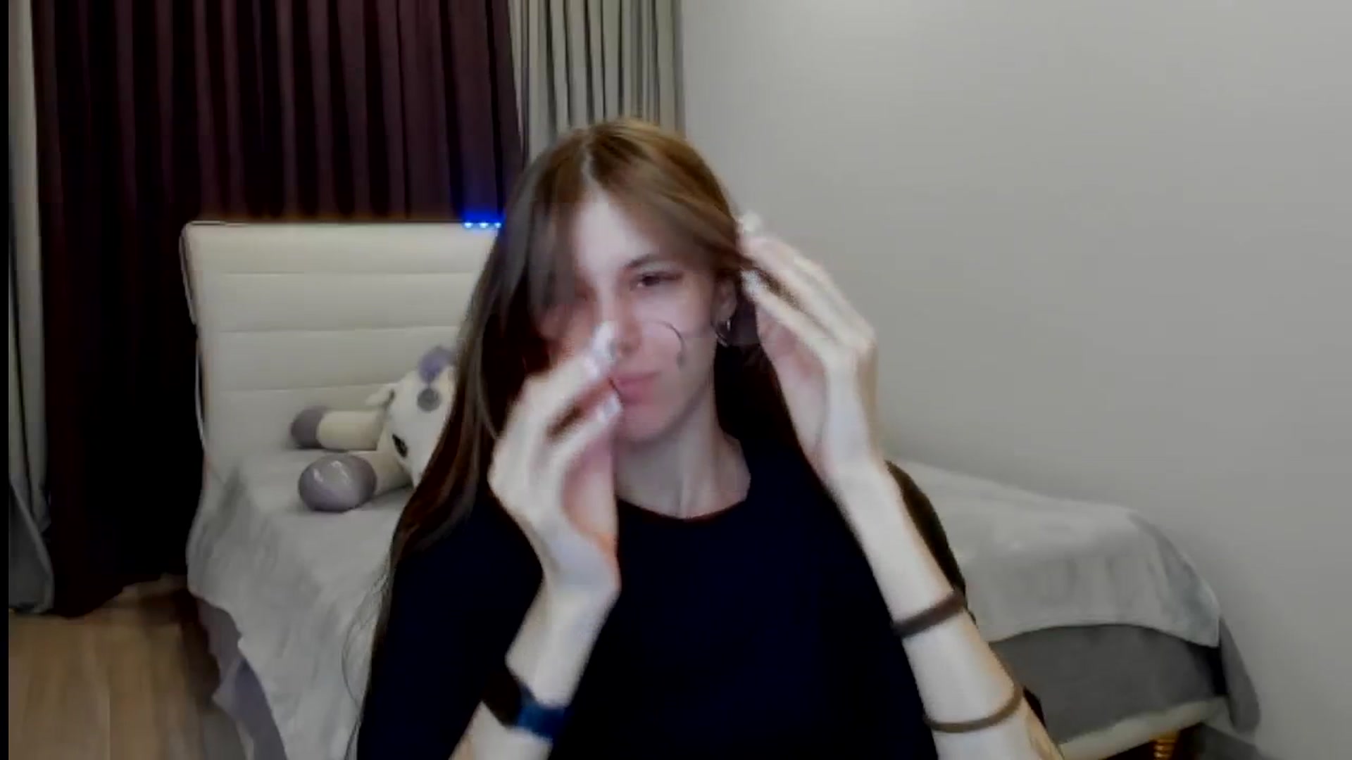 Gallery image thumbnail from BeataNorr's myfreecams stream on, 08/11/2025, 16:35 image 14 of 20