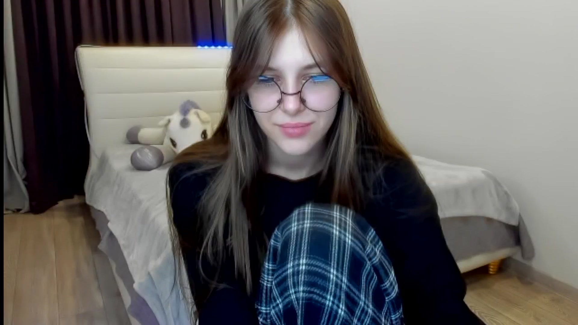 Gallery image thumbnail from BeataNorr's myfreecams stream on, 08/11/2025, 17:22 image 8 of 20