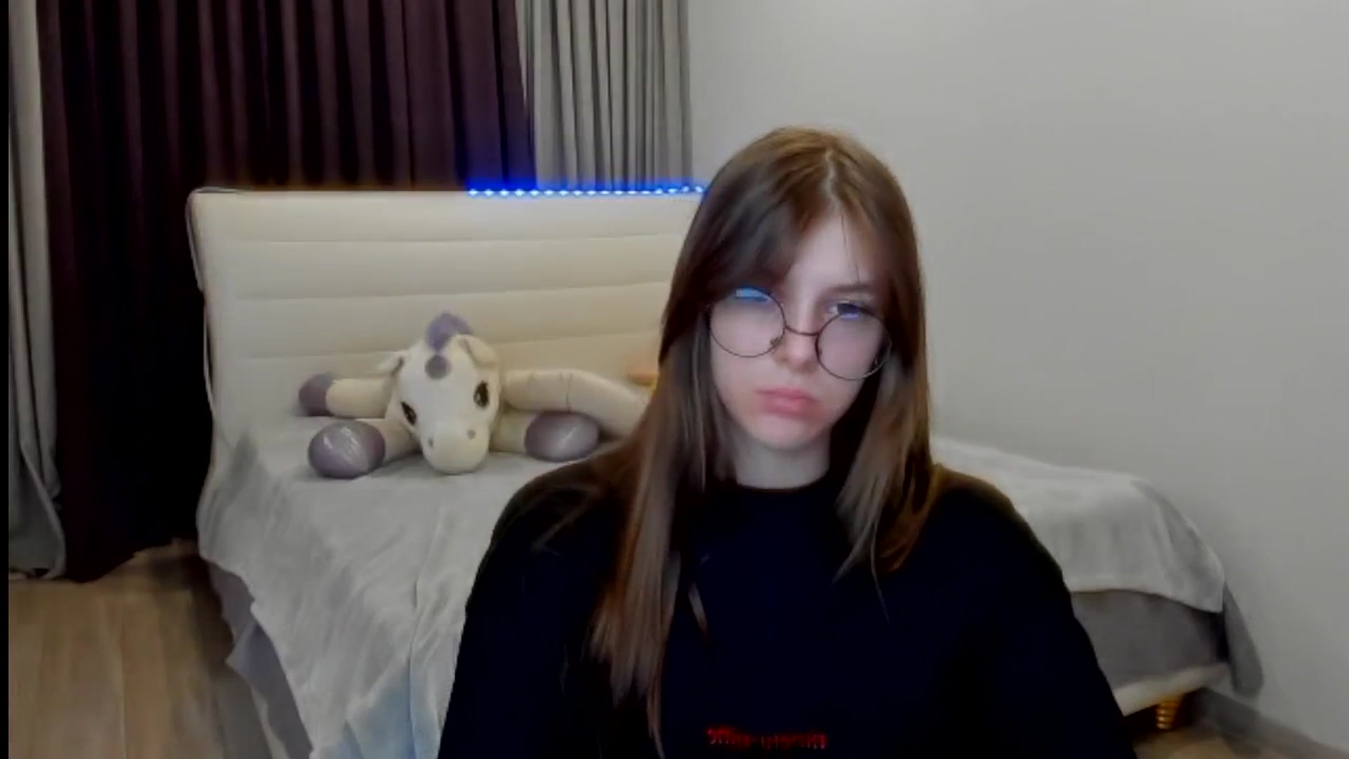 Gallery image thumbnail from BeataNorr's myfreecams stream on, 08/11/2025, 18:02 image 18 of 20