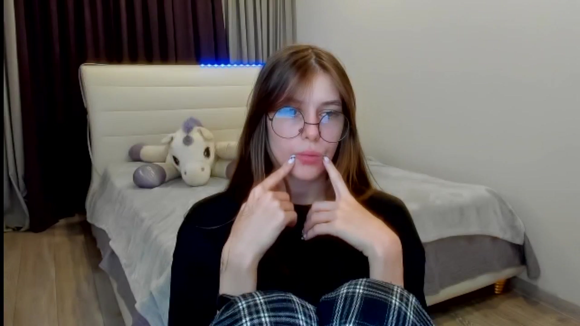Gallery image thumbnail from BeataNorr's myfreecams stream on, 08/11/2025, 18:02 image 4 of 20