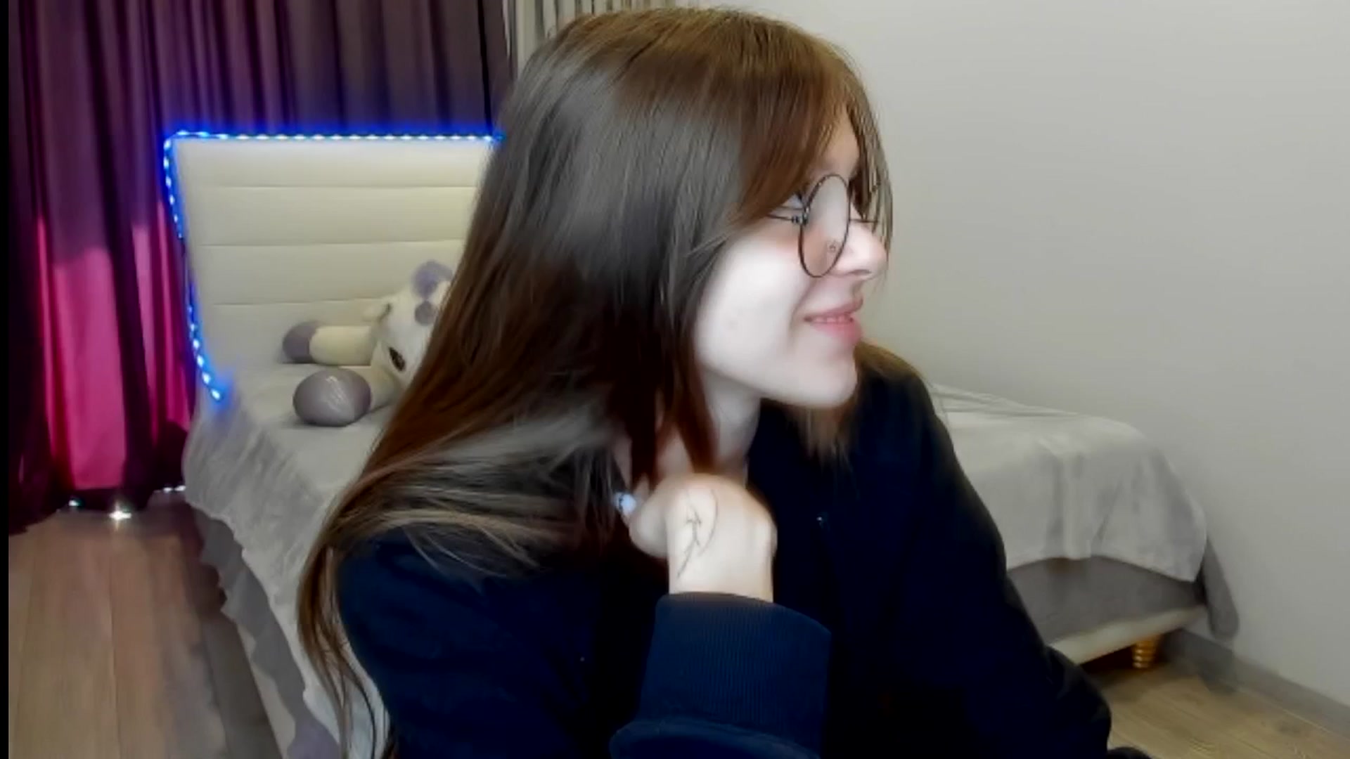 Gallery image thumbnail from BeataNorr's myfreecams stream on, 08/12/2025, 08:08 image 13 of 20