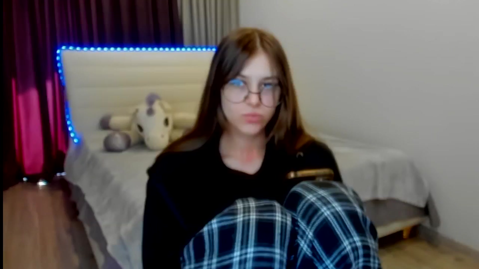 Gallery image thumbnail from BeataNorr's myfreecams stream on, 08/12/2025, 08:08 image 10 of 20