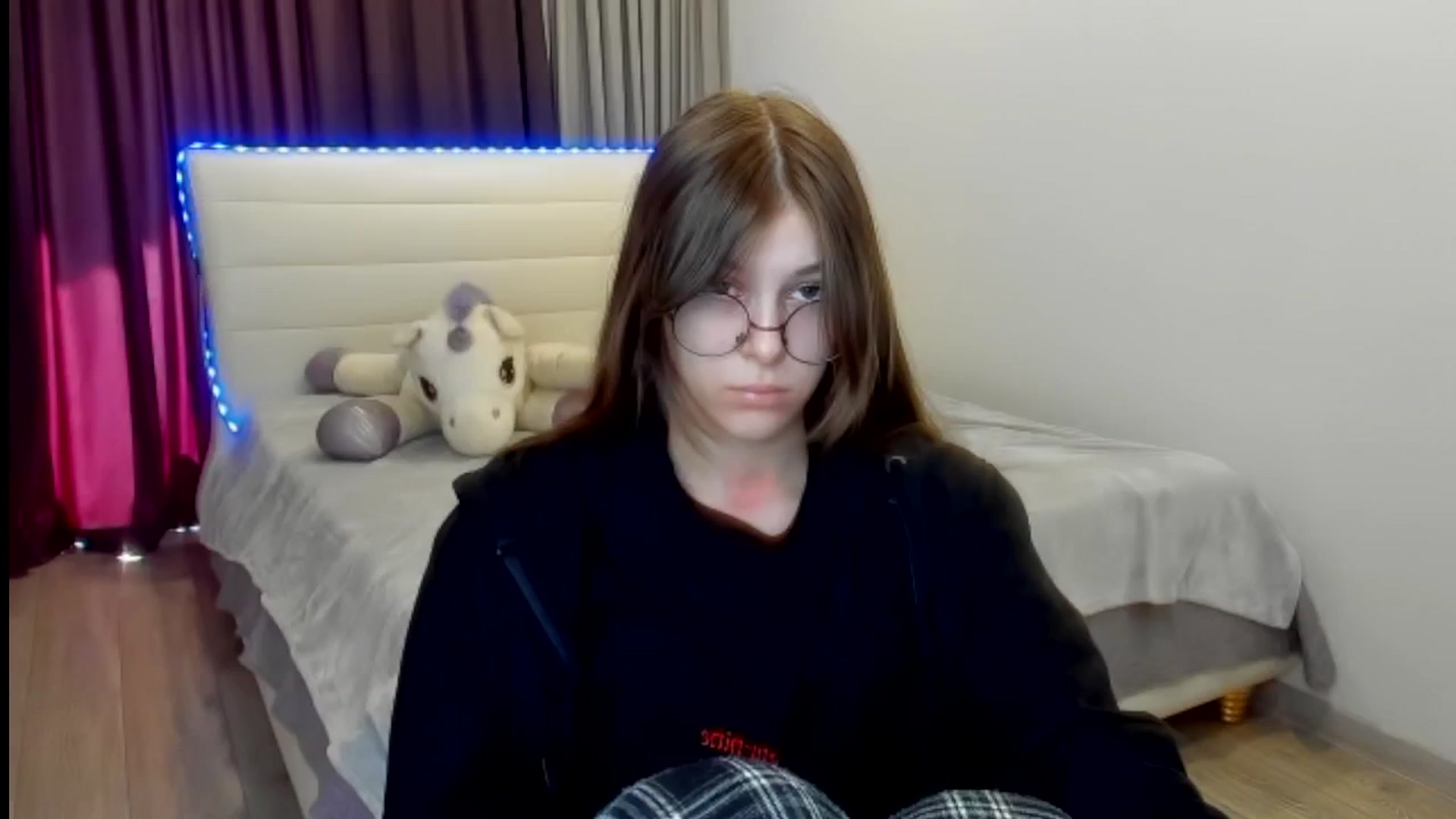 Gallery image thumbnail from BeataNorr's myfreecams stream on, 08/12/2025, 08:08 image 3 of 20