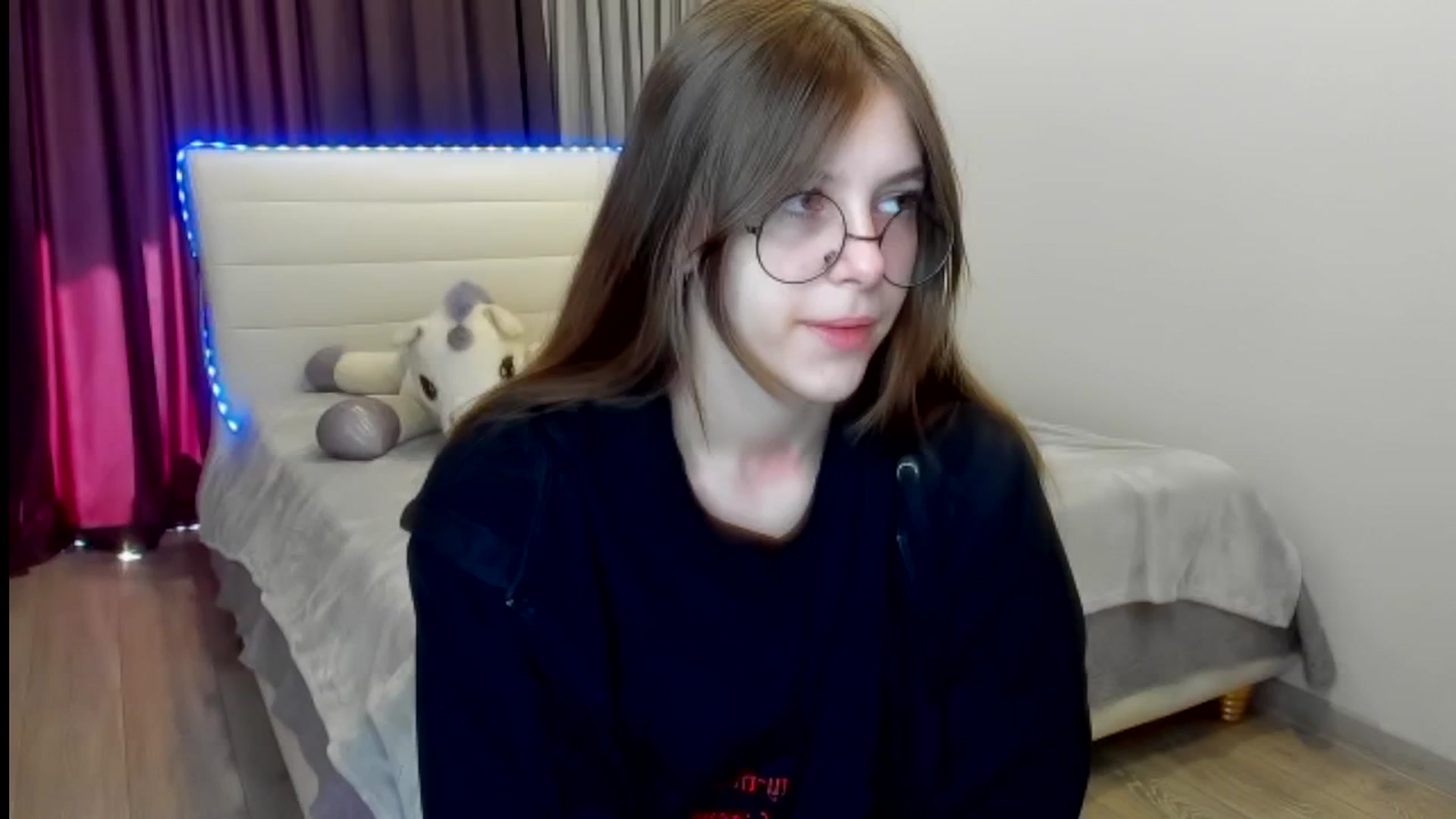 Gallery image thumbnail from BeataNorr's myfreecams stream on, 08/12/2025, 08:08 image 7 of 20