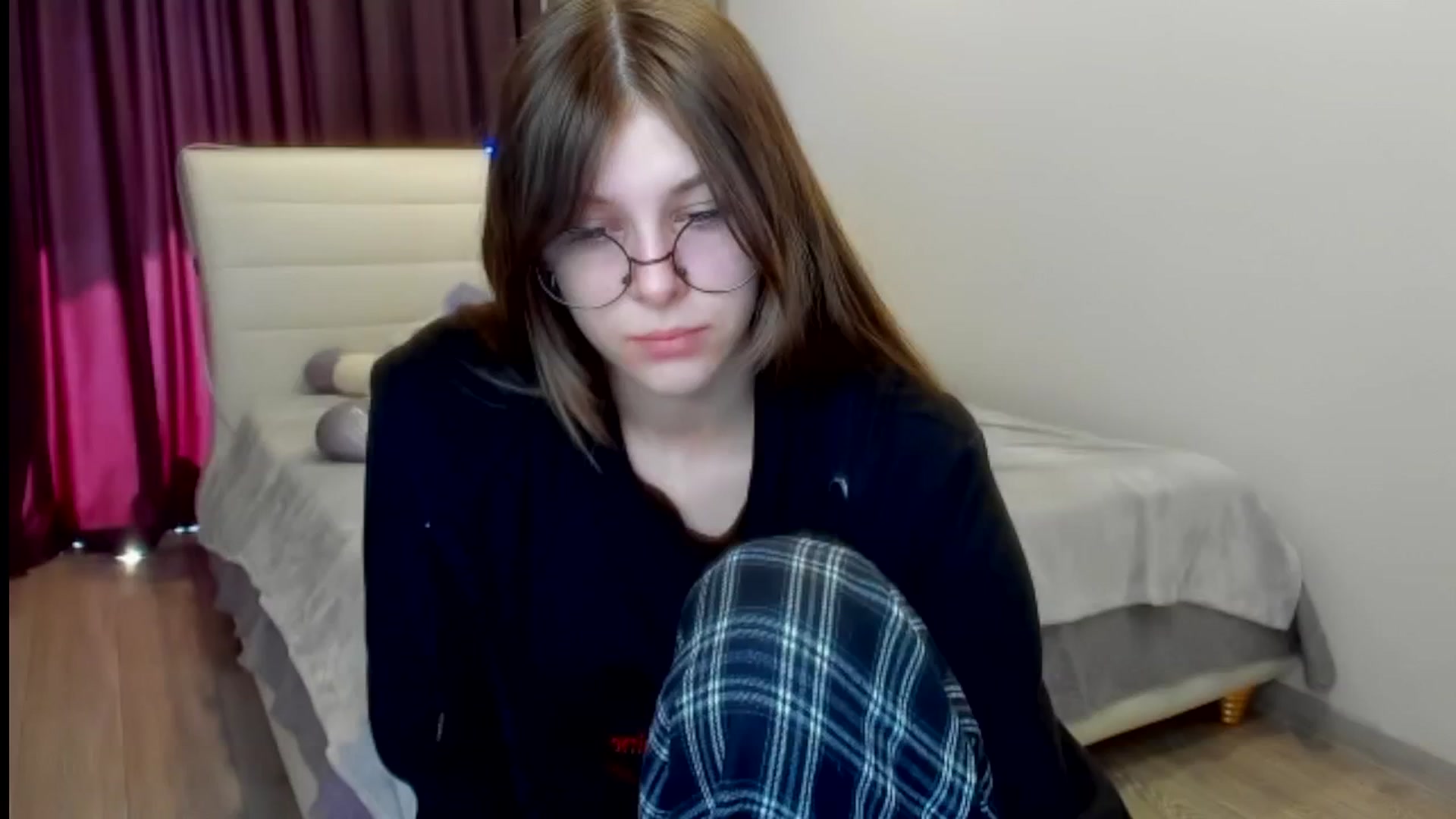 Gallery image thumbnail from BeataNorr's myfreecams stream on, 08/12/2025, 08:55 image 6 of 20