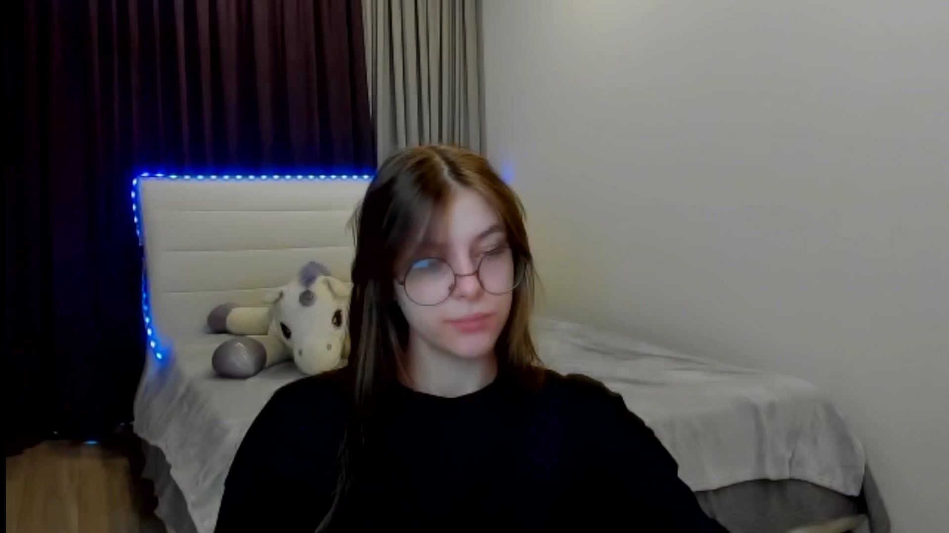 Gallery image thumbnail from BeataNorr's myfreecams stream on, 08/12/2025, 11:01 image 9 of 20
