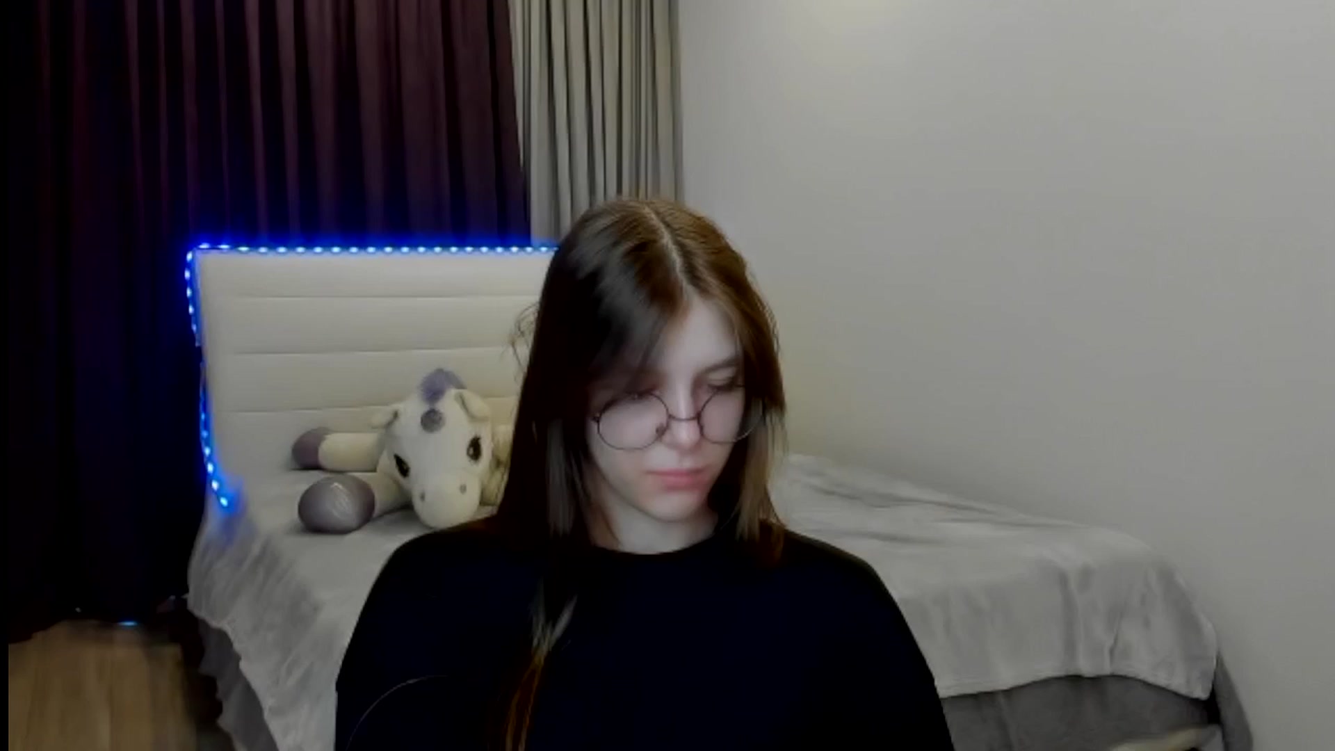 Gallery image thumbnail from BeataNorr's myfreecams stream on, 08/12/2025, 11:01 image 10 of 20