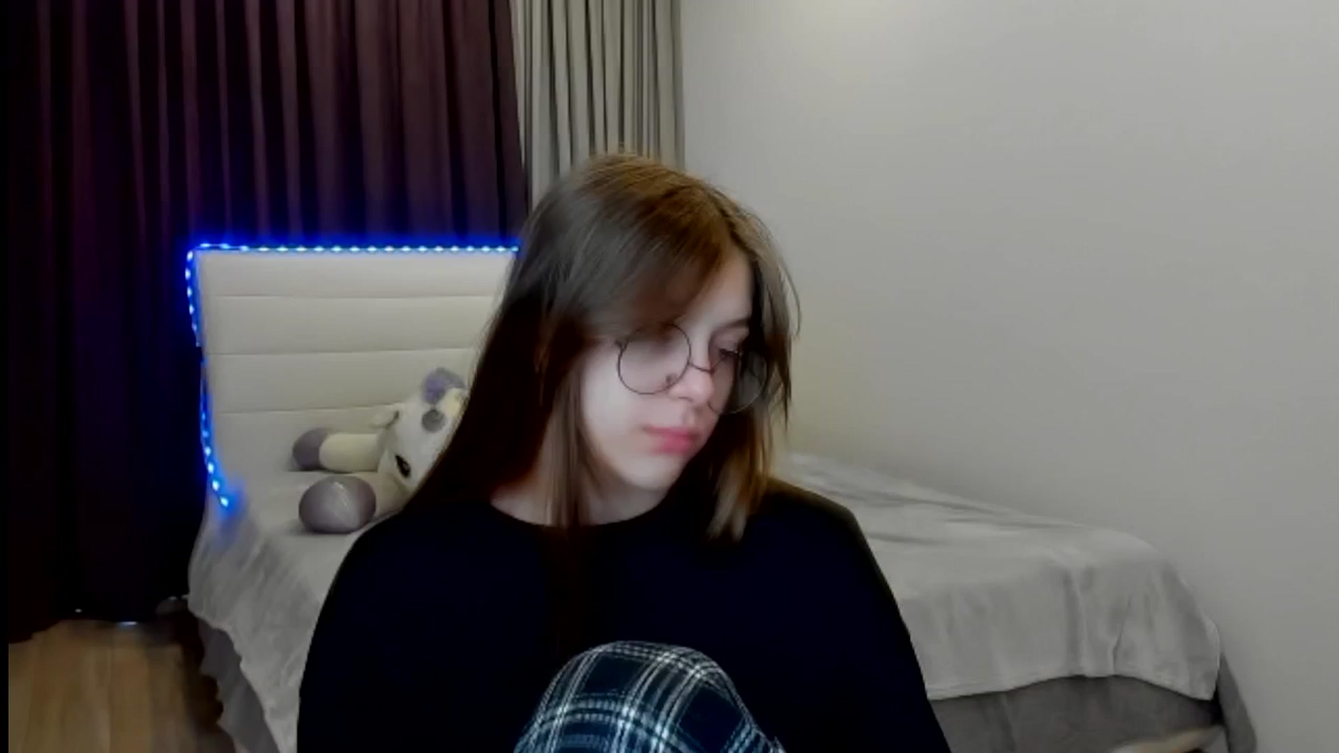 Gallery image thumbnail from BeataNorr's myfreecams stream on, 08/12/2025, 11:01 image 11 of 20