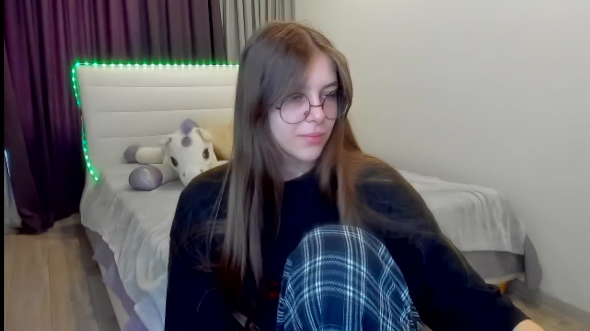 Gallery image thumbnail from BeataNorr's myfreecams stream on, 08/13/2025, 13:23 image 3 of 20
