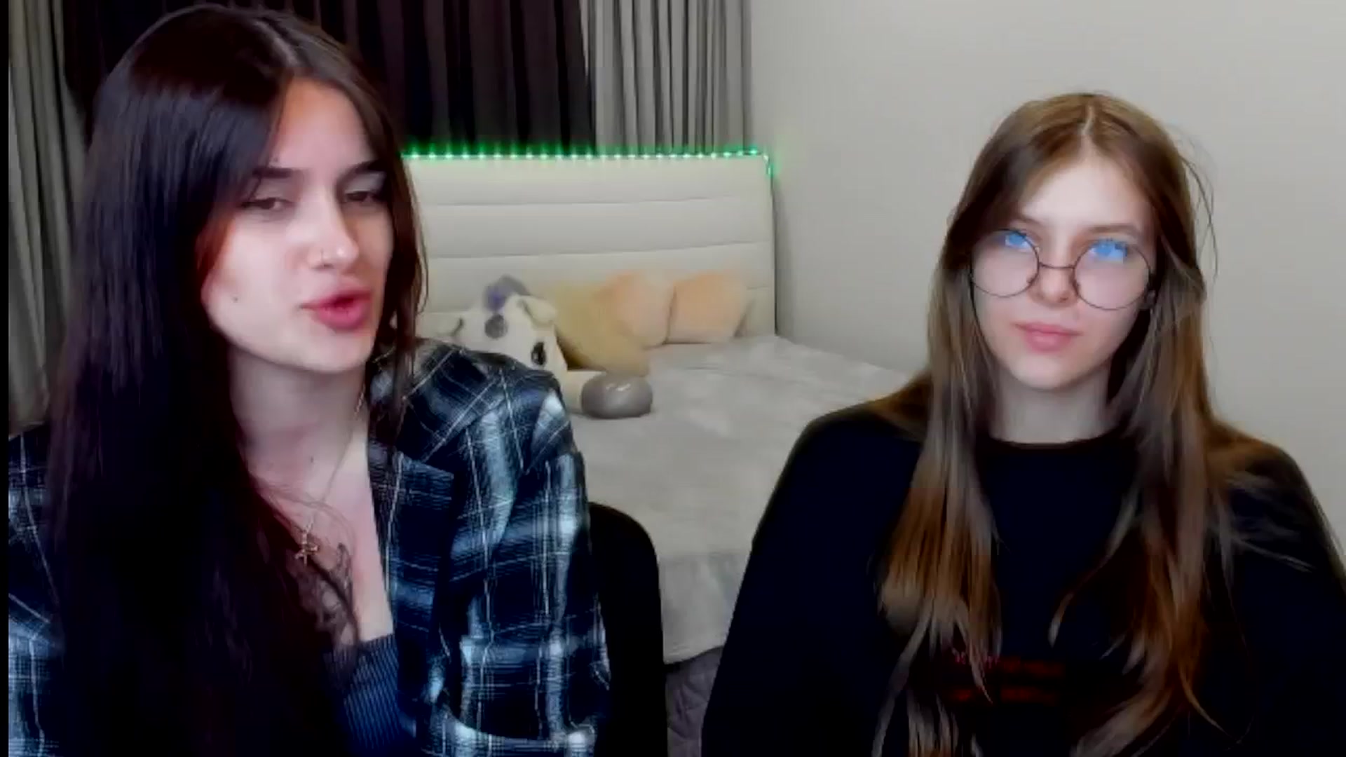 Gallery image thumbnail from BeataNorr's myfreecams stream on, 08/13/2025, 17:03 image 10 of 20