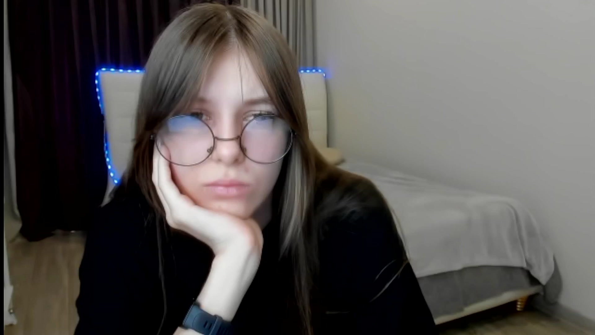 Gallery image thumbnail from BeataNorr's myfreecams stream on, 08/15/2025, 07:45 image 12 of 20